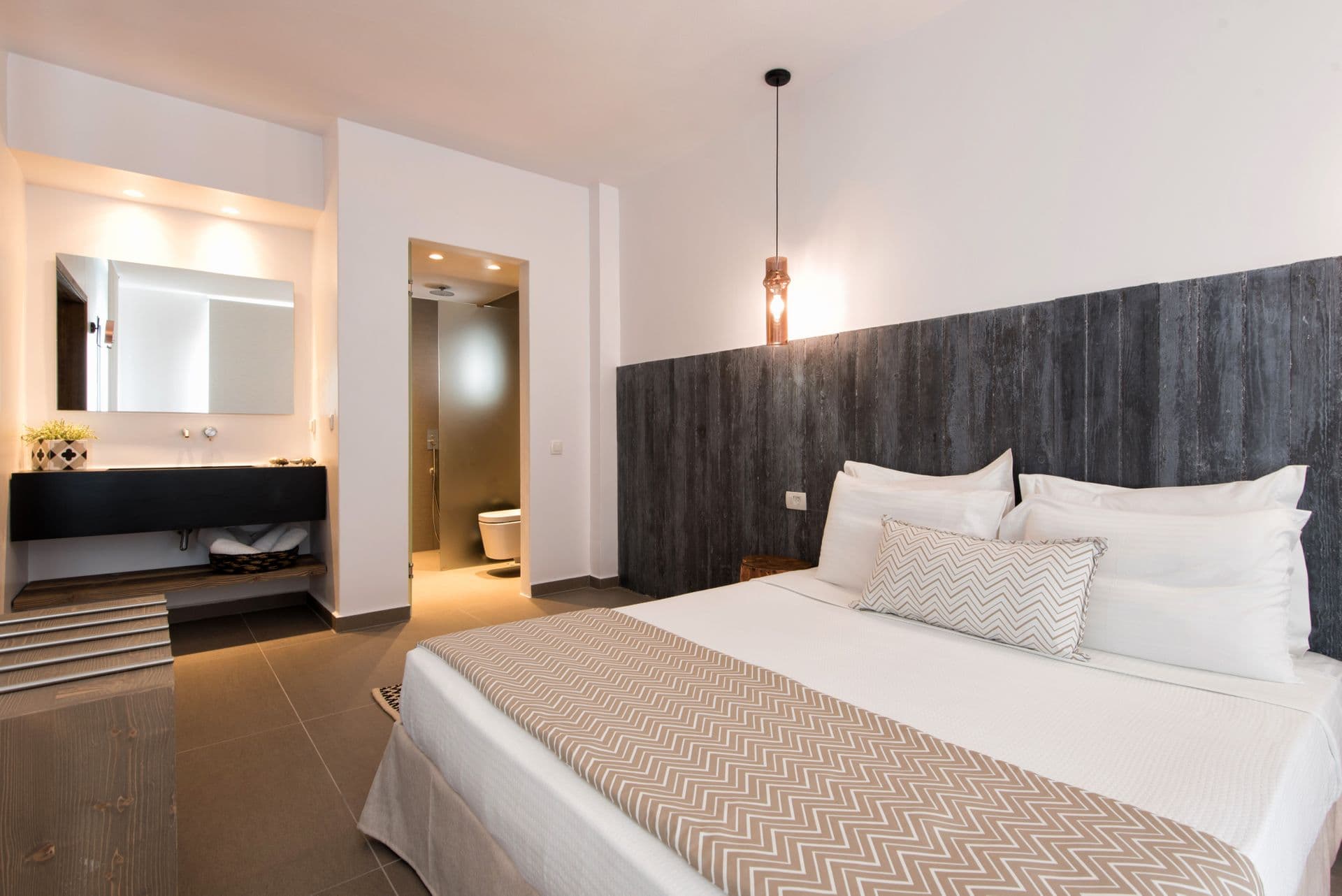 room-types-KELLY-PRMSUI-0.jpg