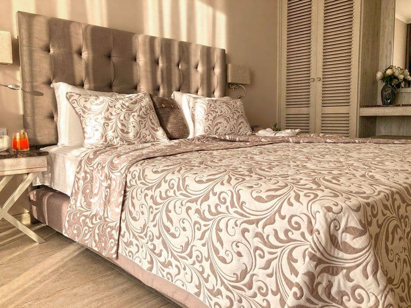 room-types-KINGMARON-SUITE-0.jpg