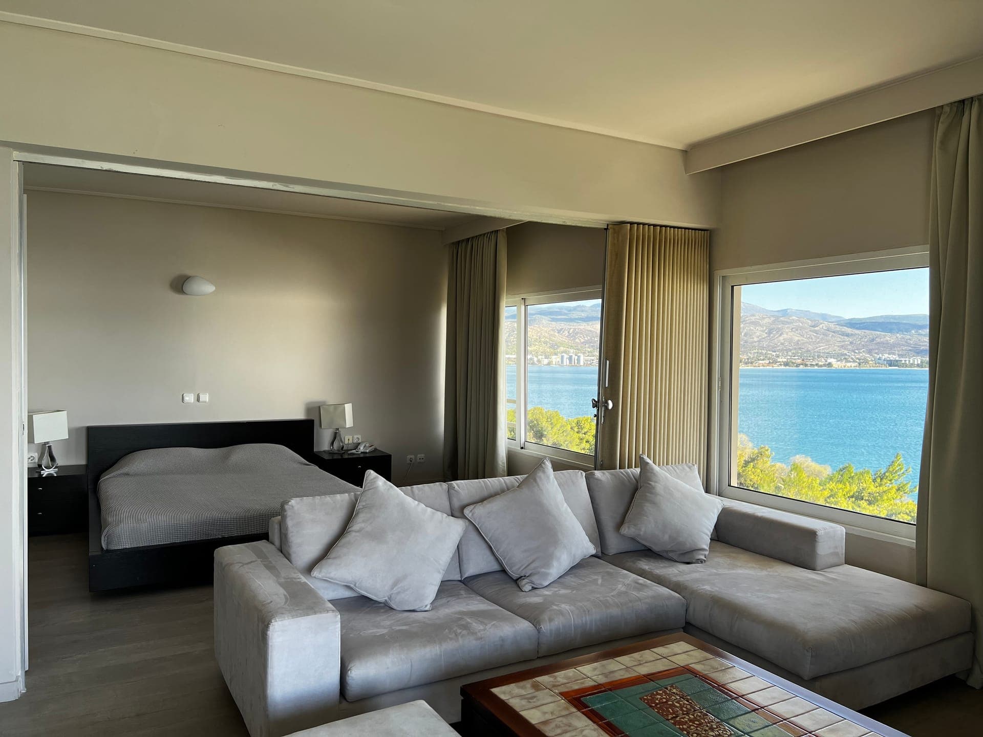 room-types-KINGS-APT-0.jpg