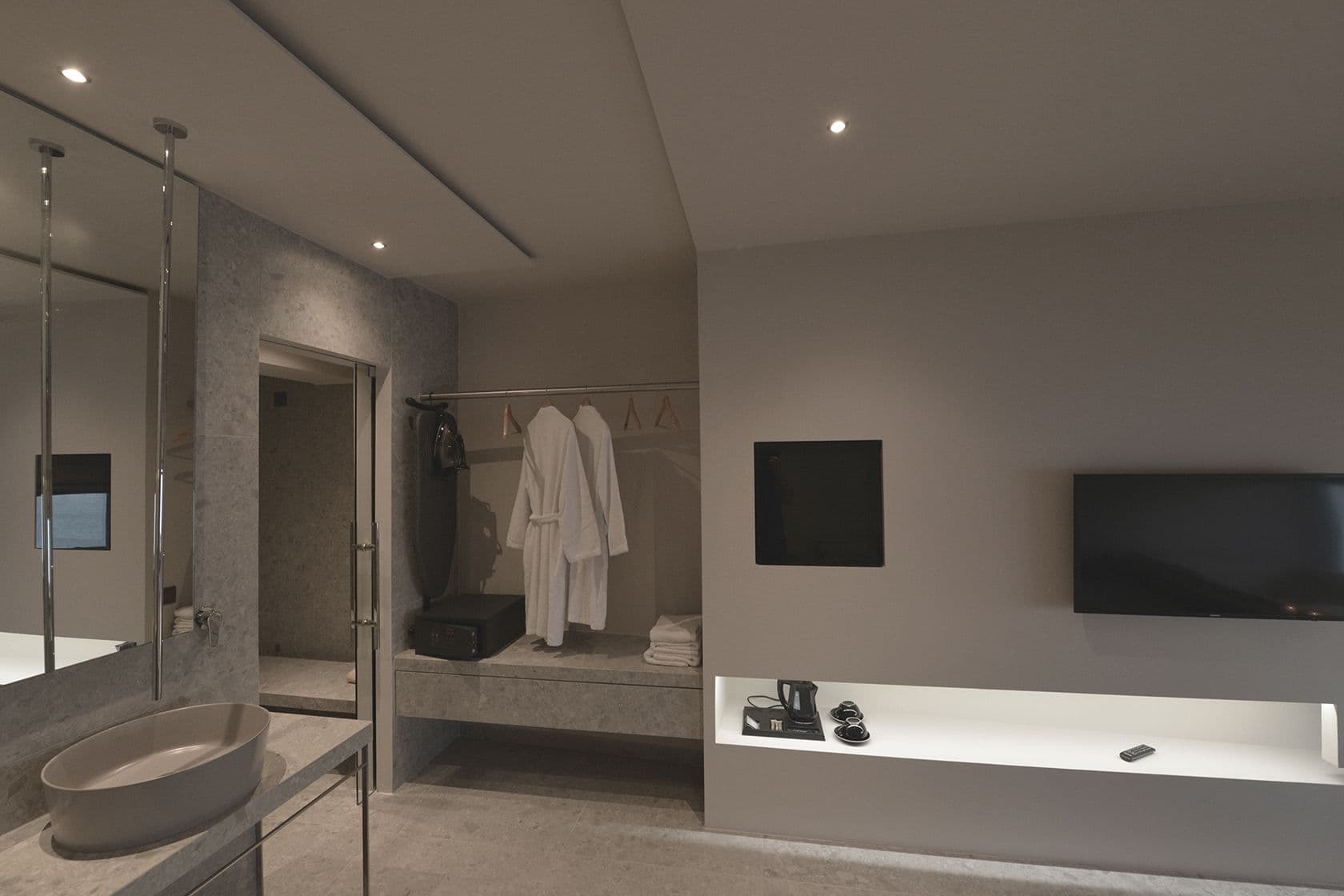 room-types-KINGS-DELUX-0.jpg