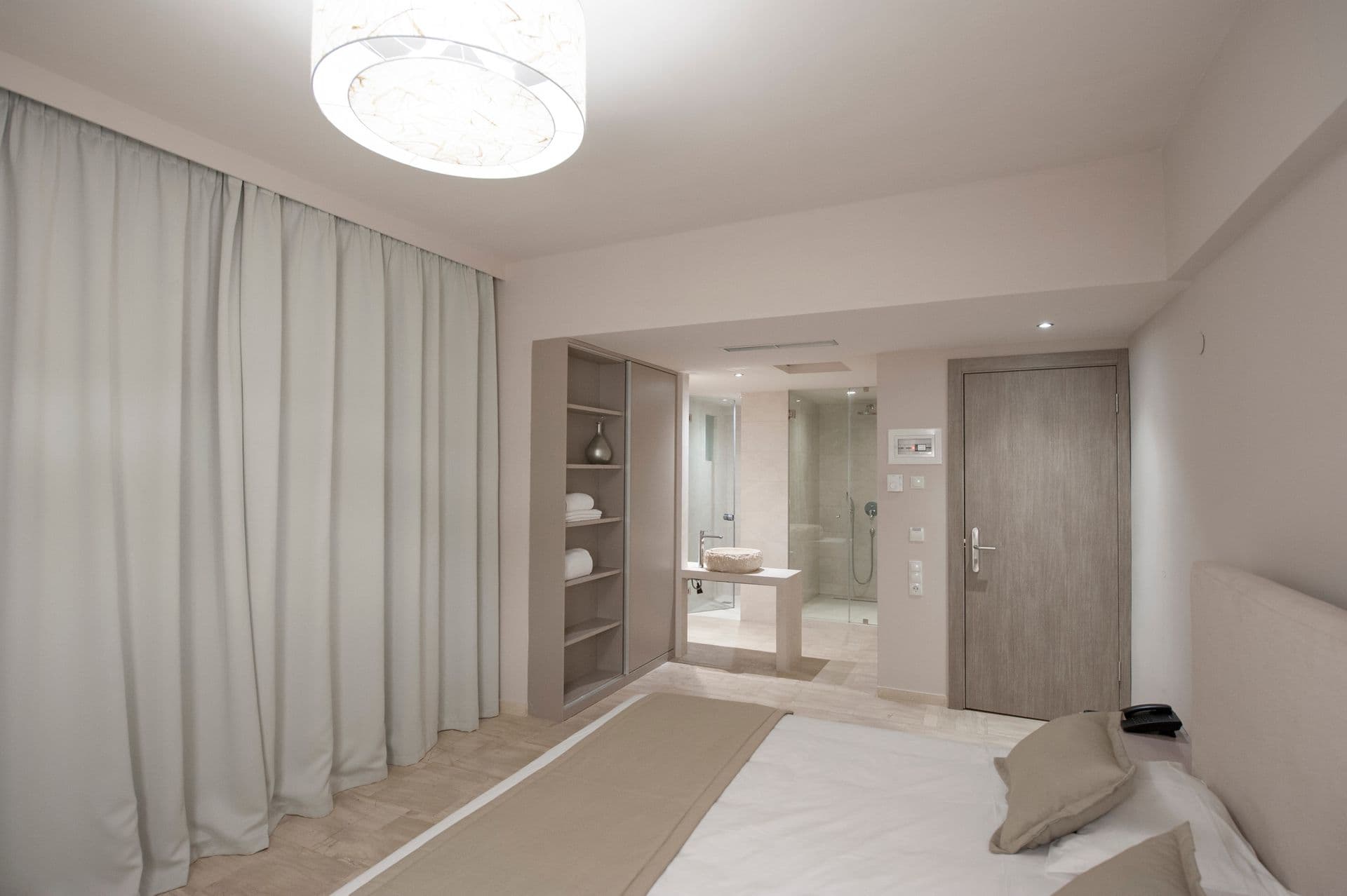 room-types-KINGS-TRSEA-0.jpg