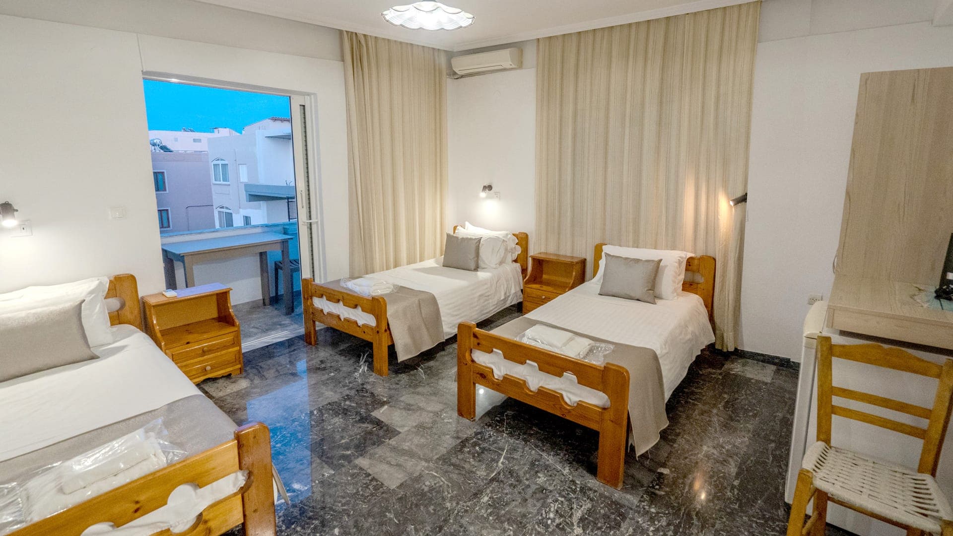 room-types-KLINAKISBH-TRPLP-0.jpg