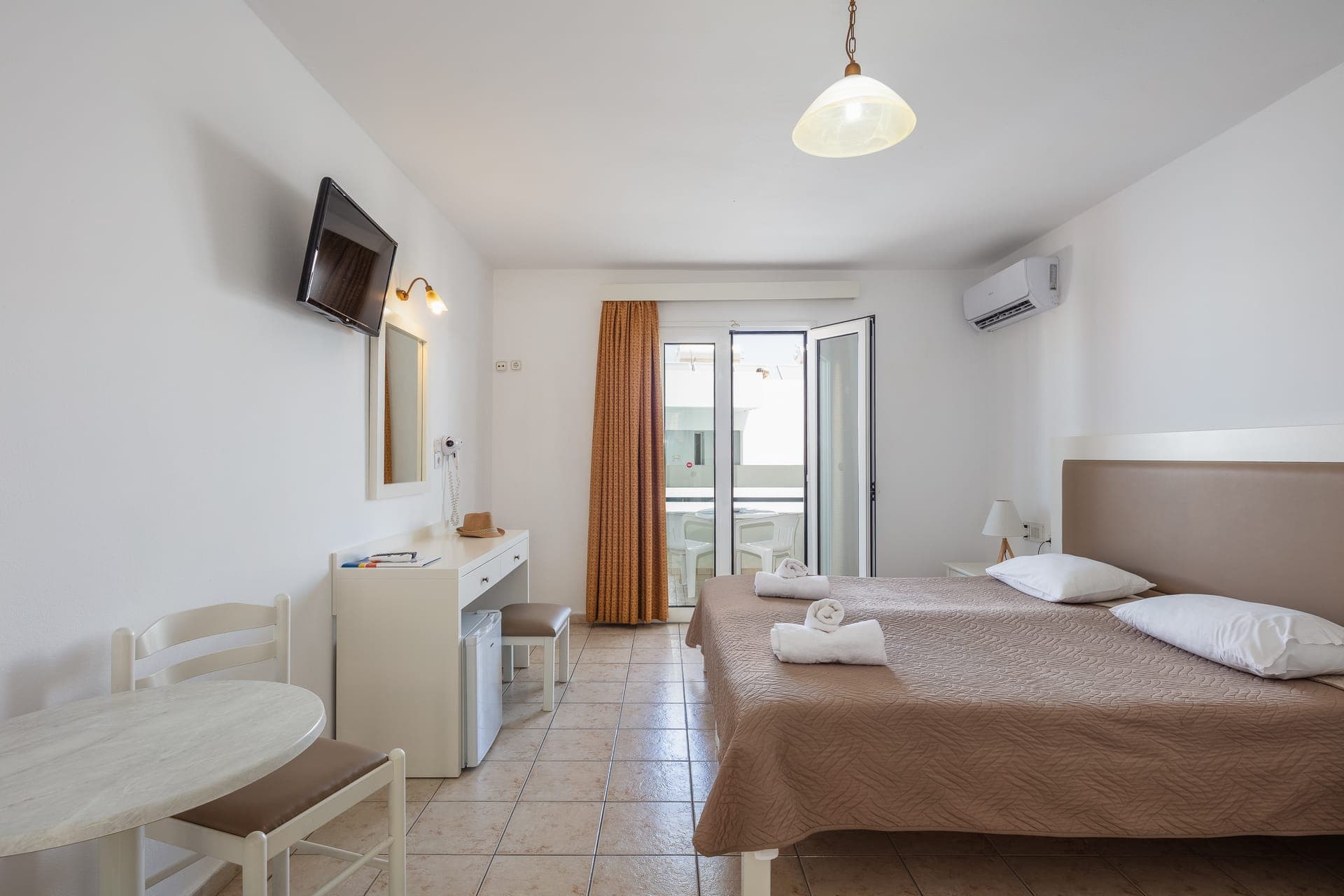 room-types-KONIVILLAG-STAND-0.jpg