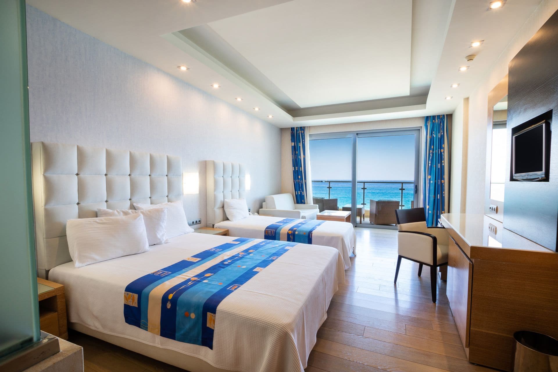 room-types-KONPALACE-TRPSV-0.jpg