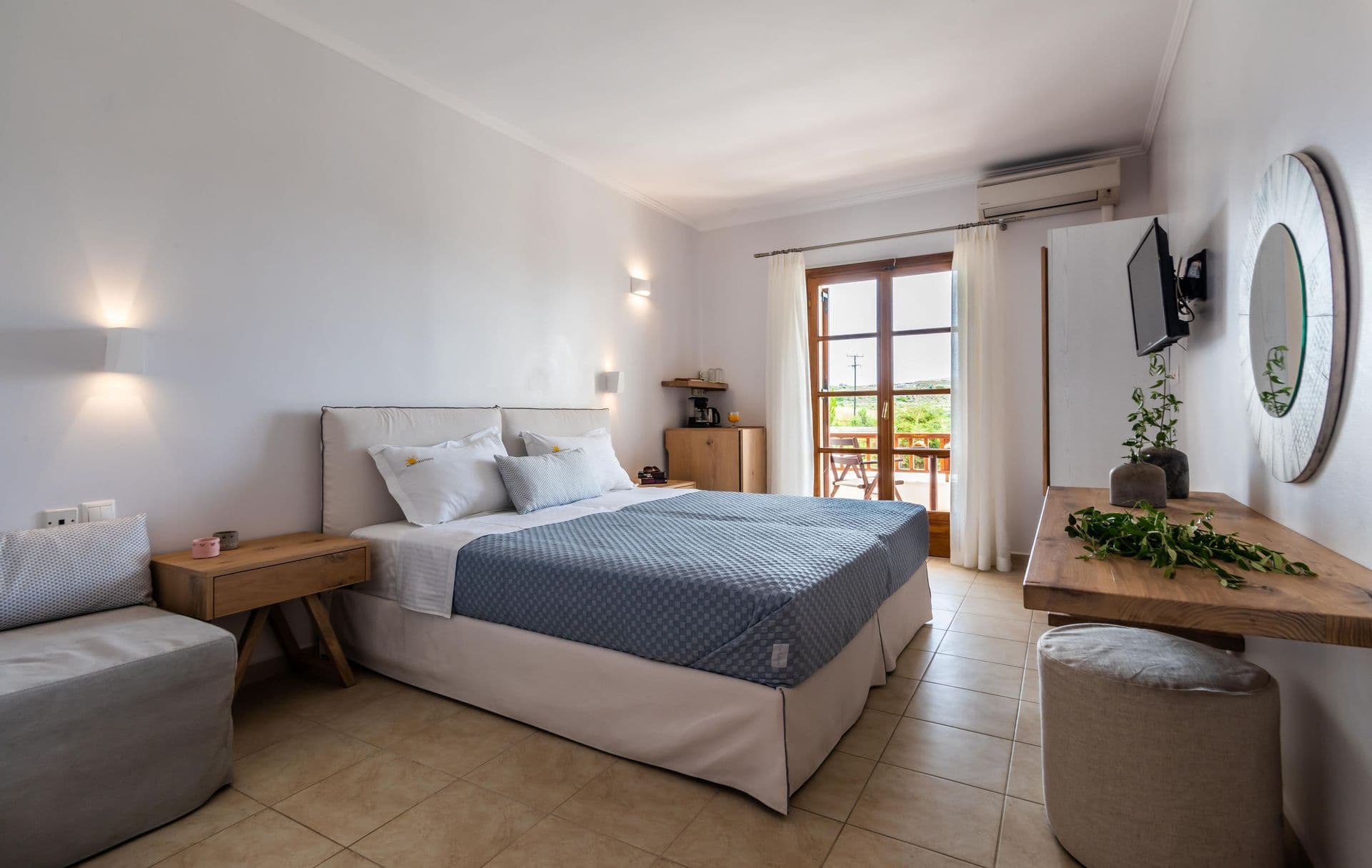 room-types-KONSTANT-TRPLGV-0.jpg