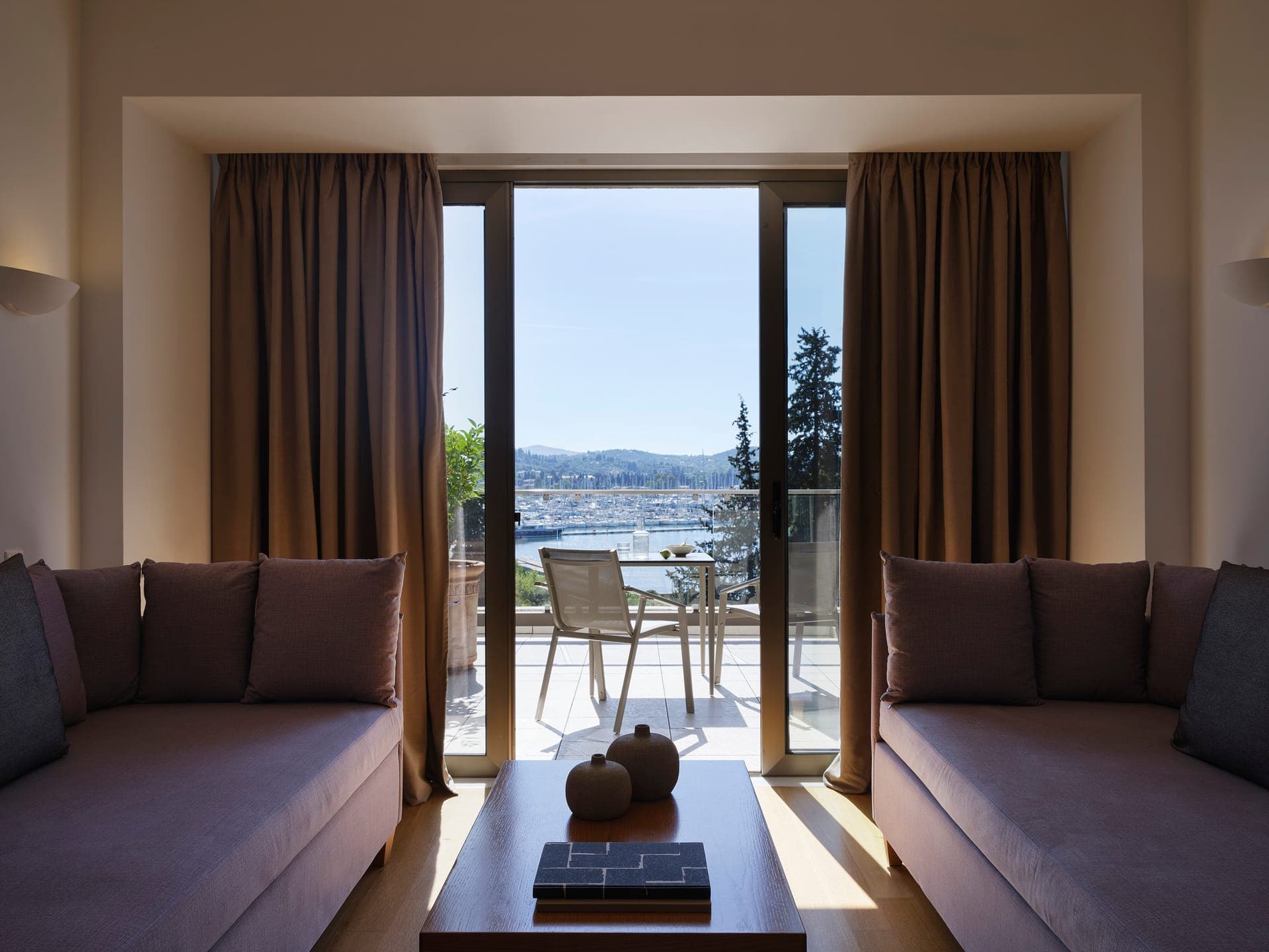 room-types-KONTOKALI-FAMBV-0.jpg