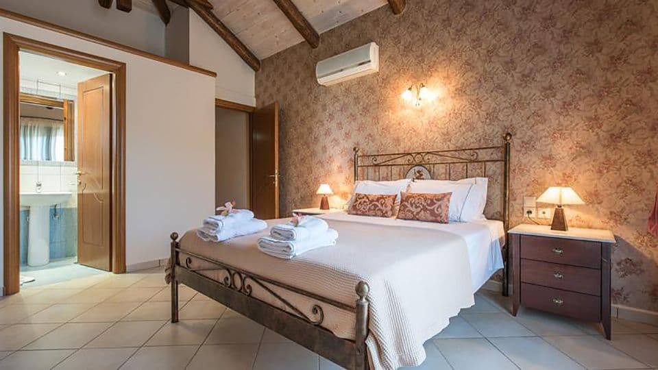 room-types-KOOKIS-VillA-0.jpg