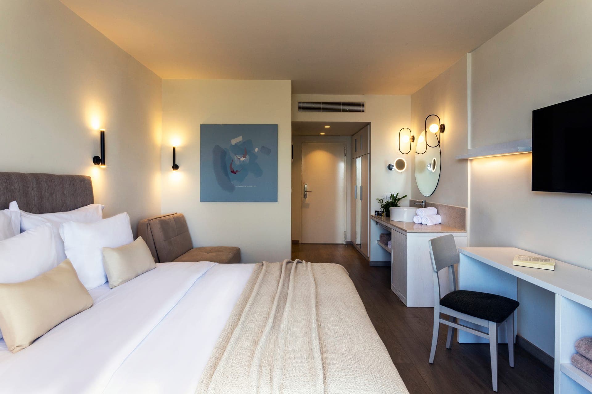 room-types-KOSEA-DLXCV-0.jpg