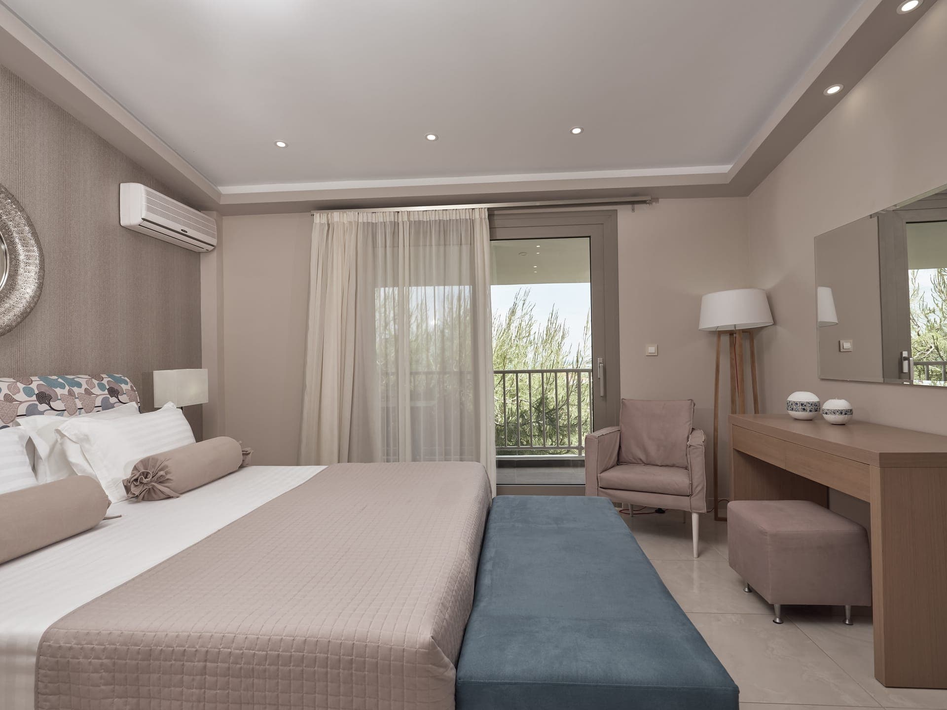room-types-KOUKOUNARI-JRS-0.jpg