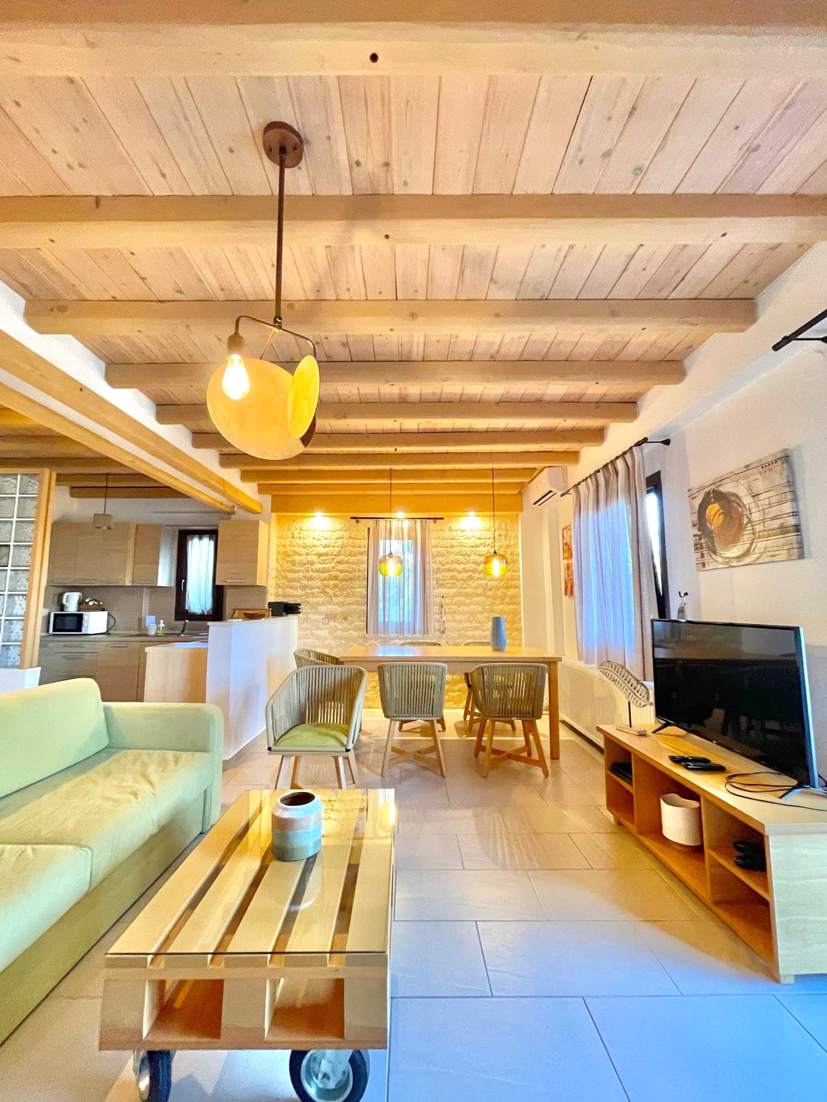 room-types-KOUMAROSV-VILLA9-0.jpg