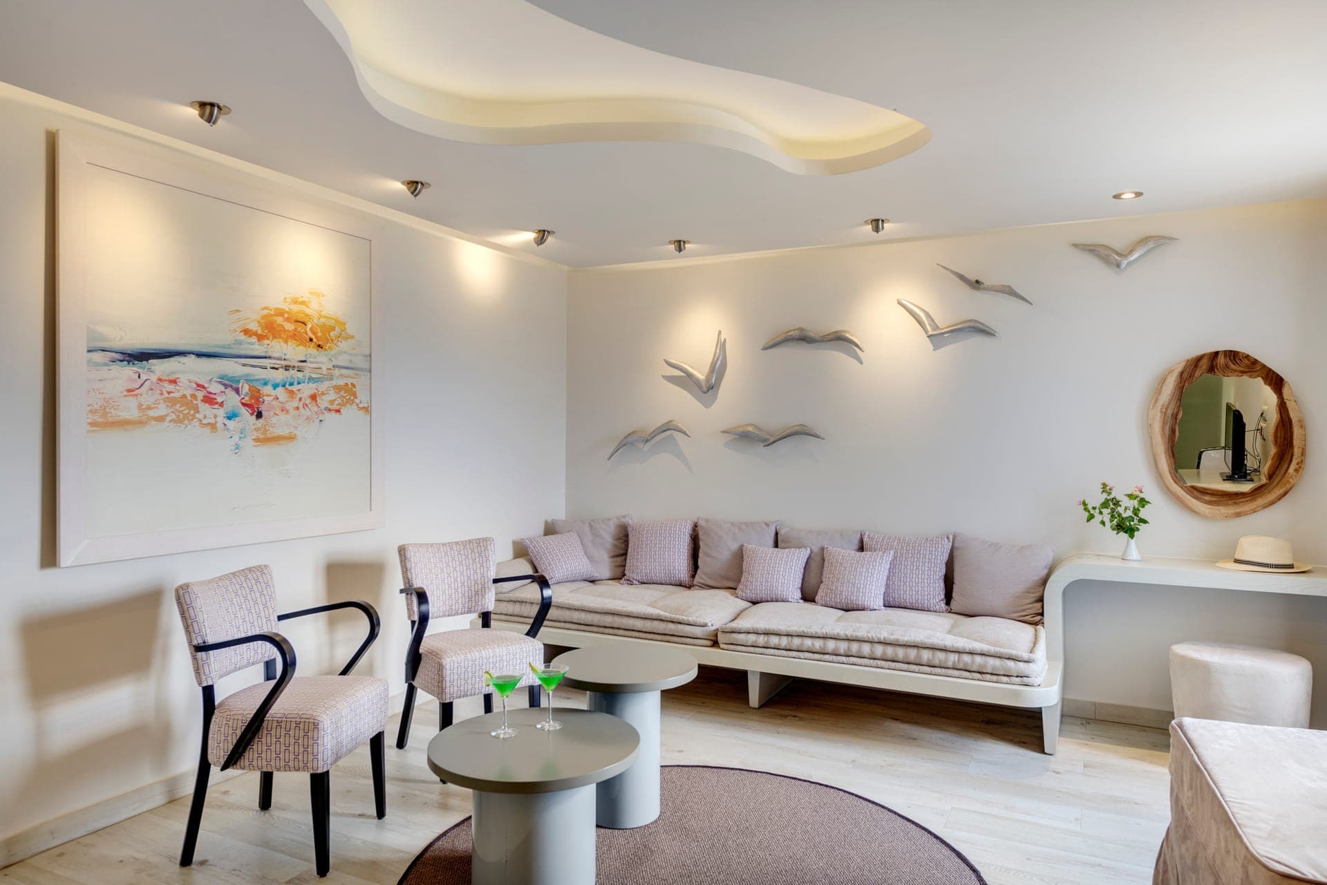 room-types-KOURJNX-ELESUI-0.jpg