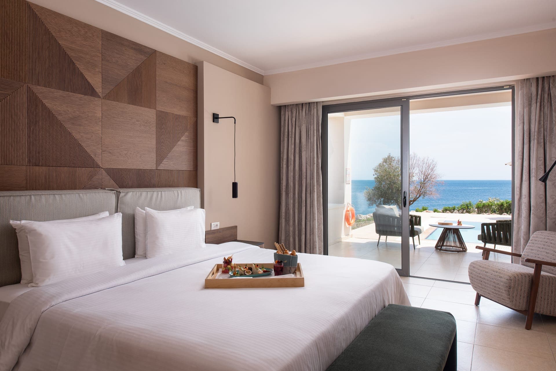 room-types-KRESTEN-ROYAL-0.jpg