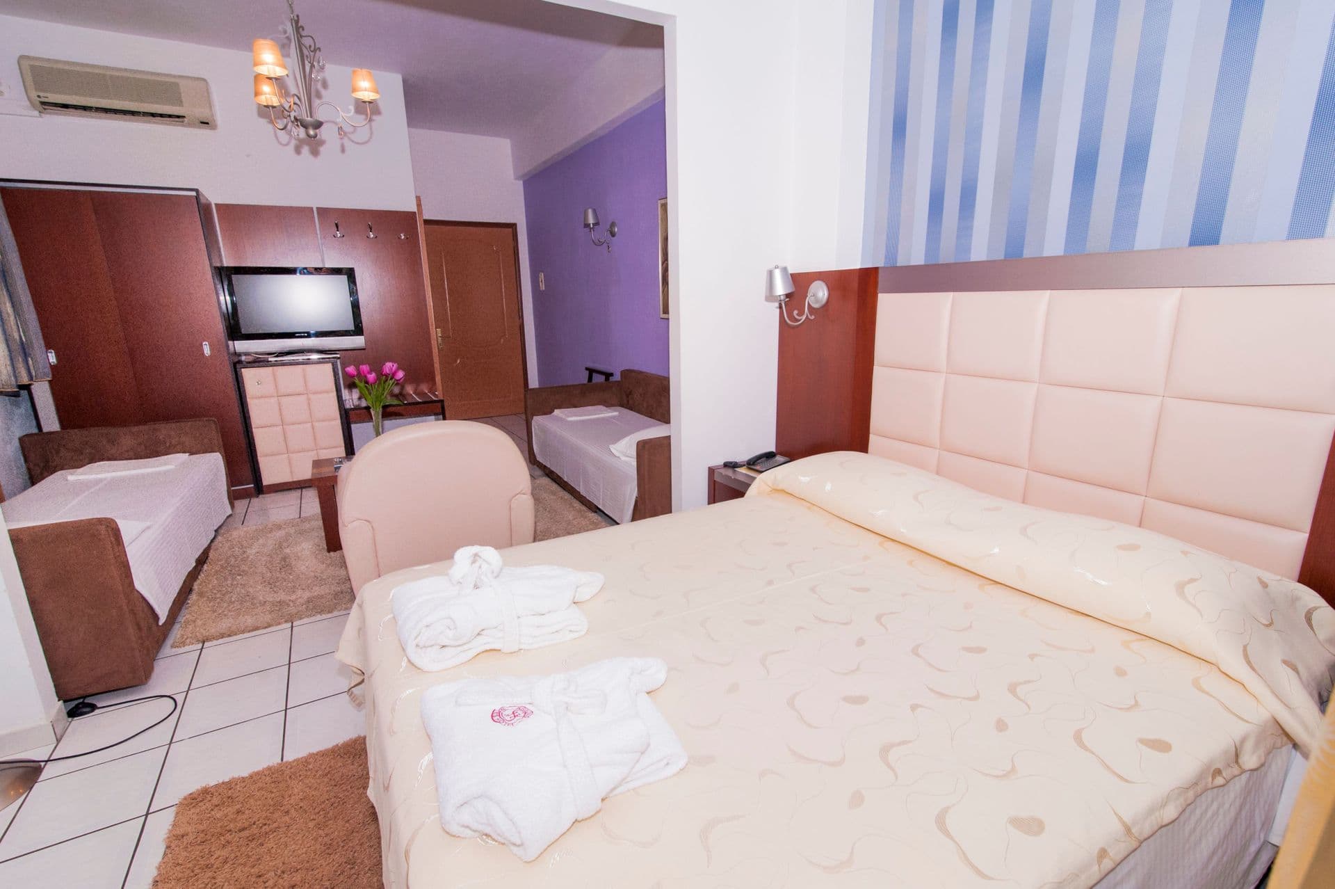 room-types-KRIKONISBO-QUADRU-0.jpg