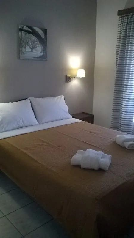 room-types-KYANIAKTI-DBLR6-0.jpg