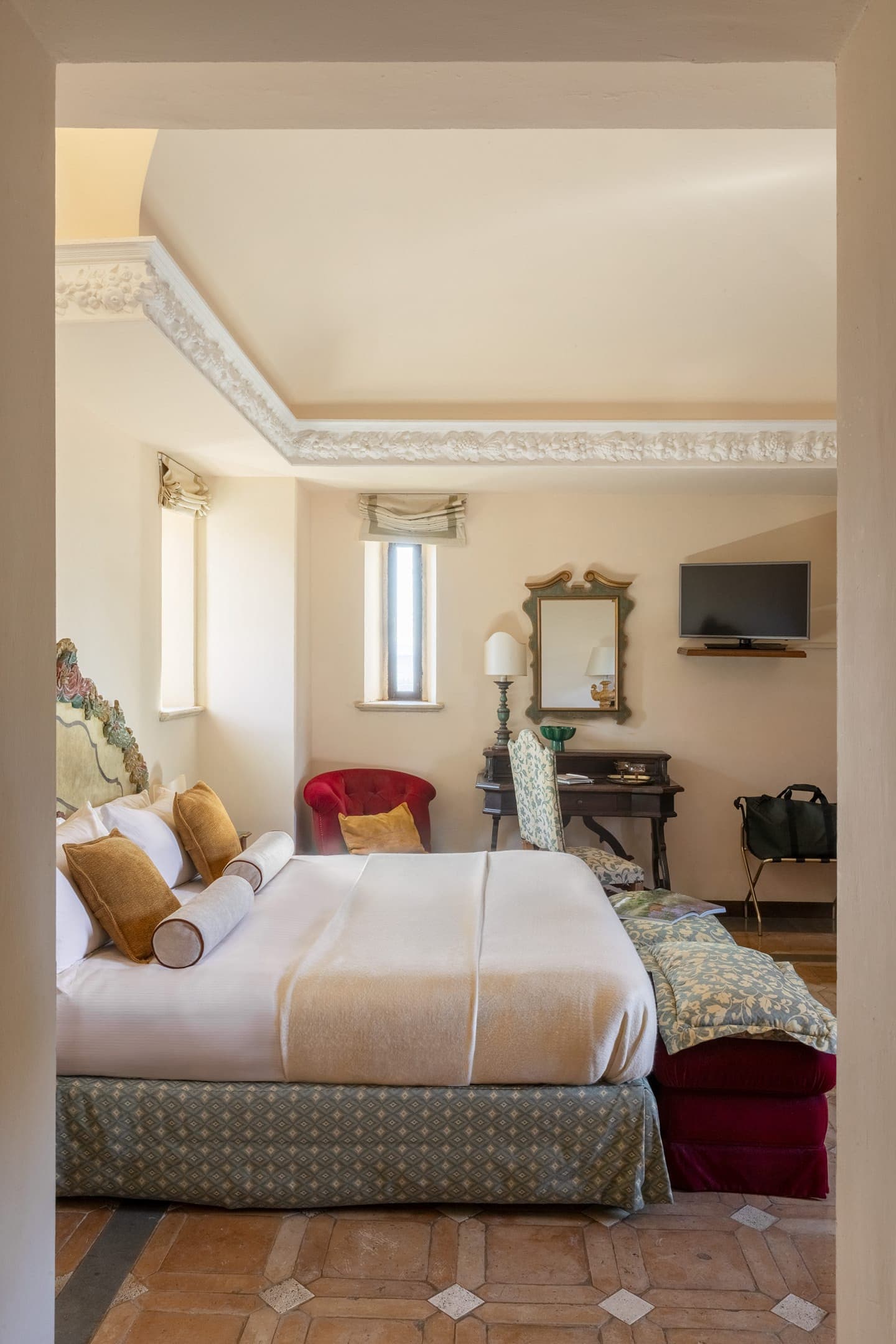 room-types-LACOLLEG-SUI-0.jpg