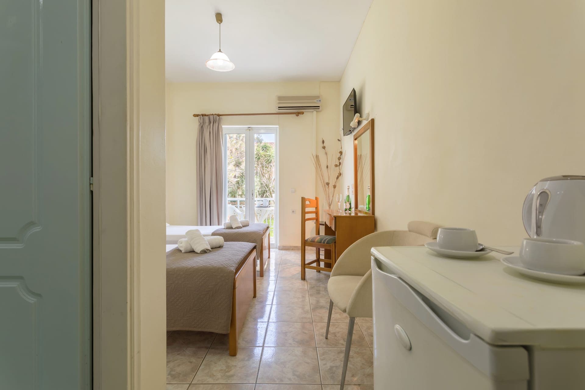 room-types-LAGANASHOL-DBGFGV-0.jpg