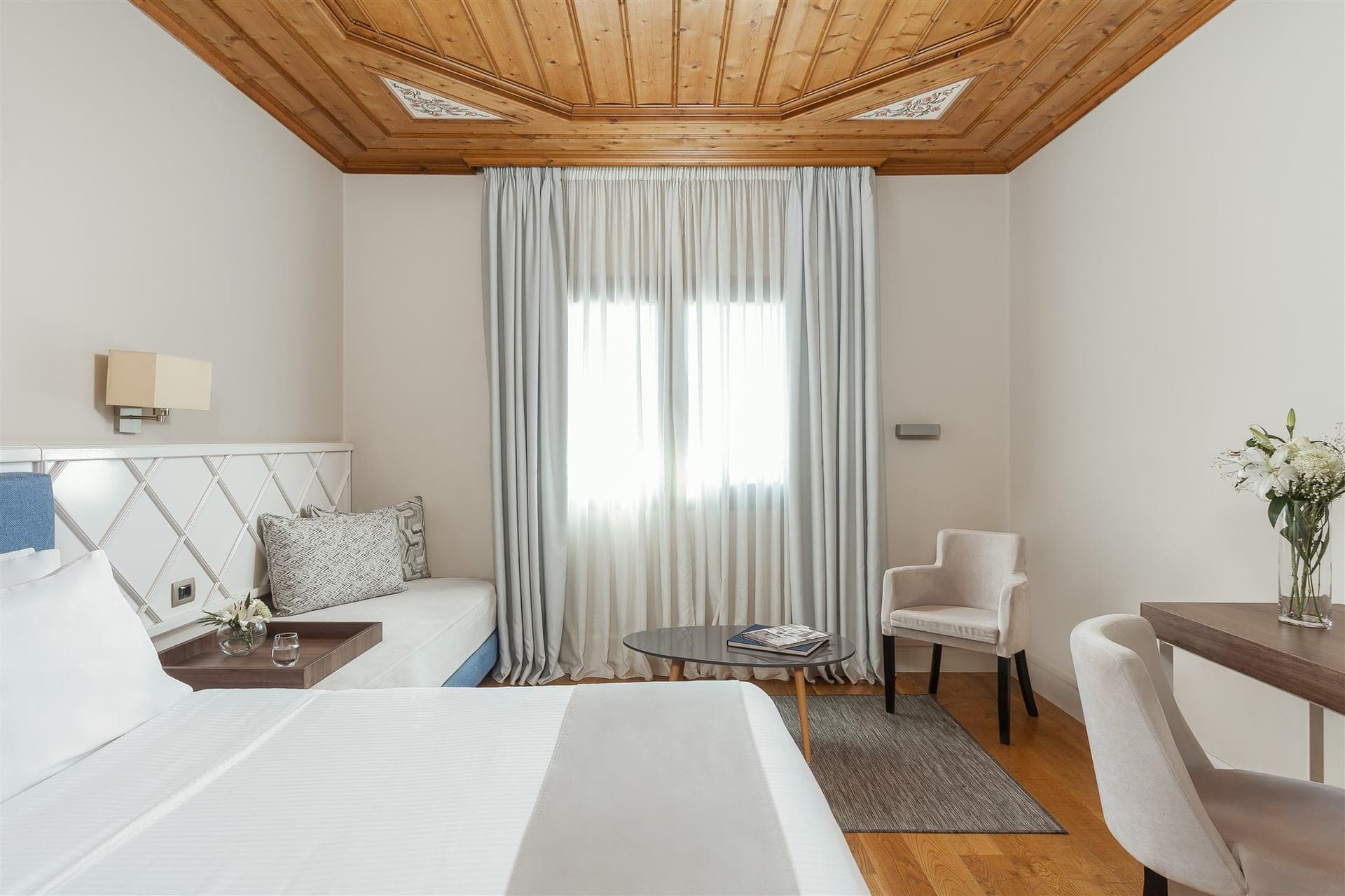 room-types-LAKEHOTEL-STDGV-0.jpg