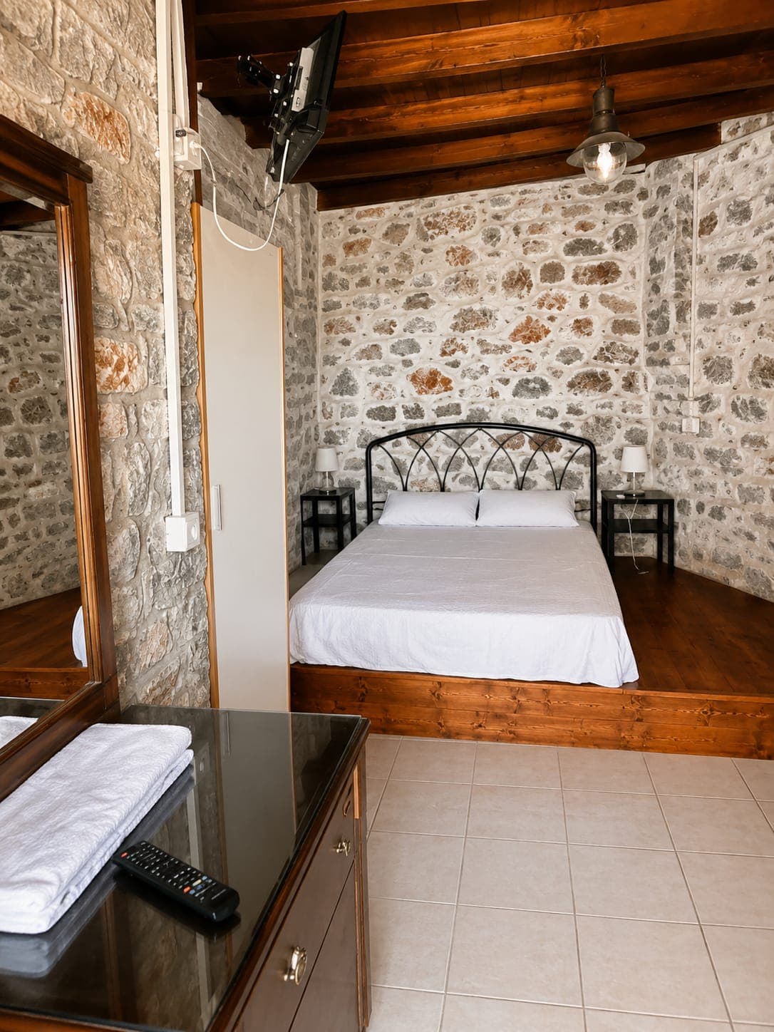 room-types-LALLOUDESH-FAM-0.jpg