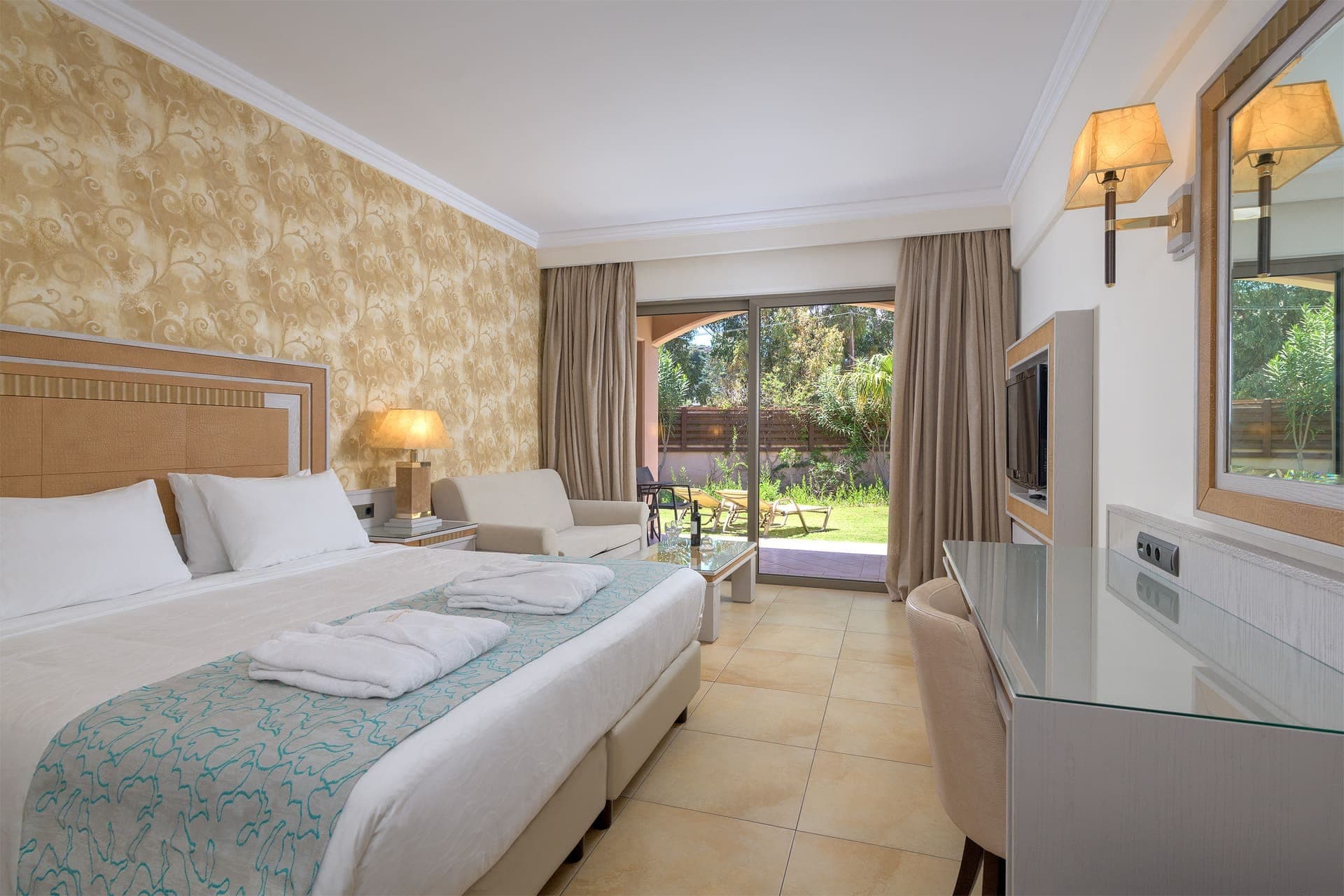 room-types-LAMARQUISE-SGR-0.jpg
