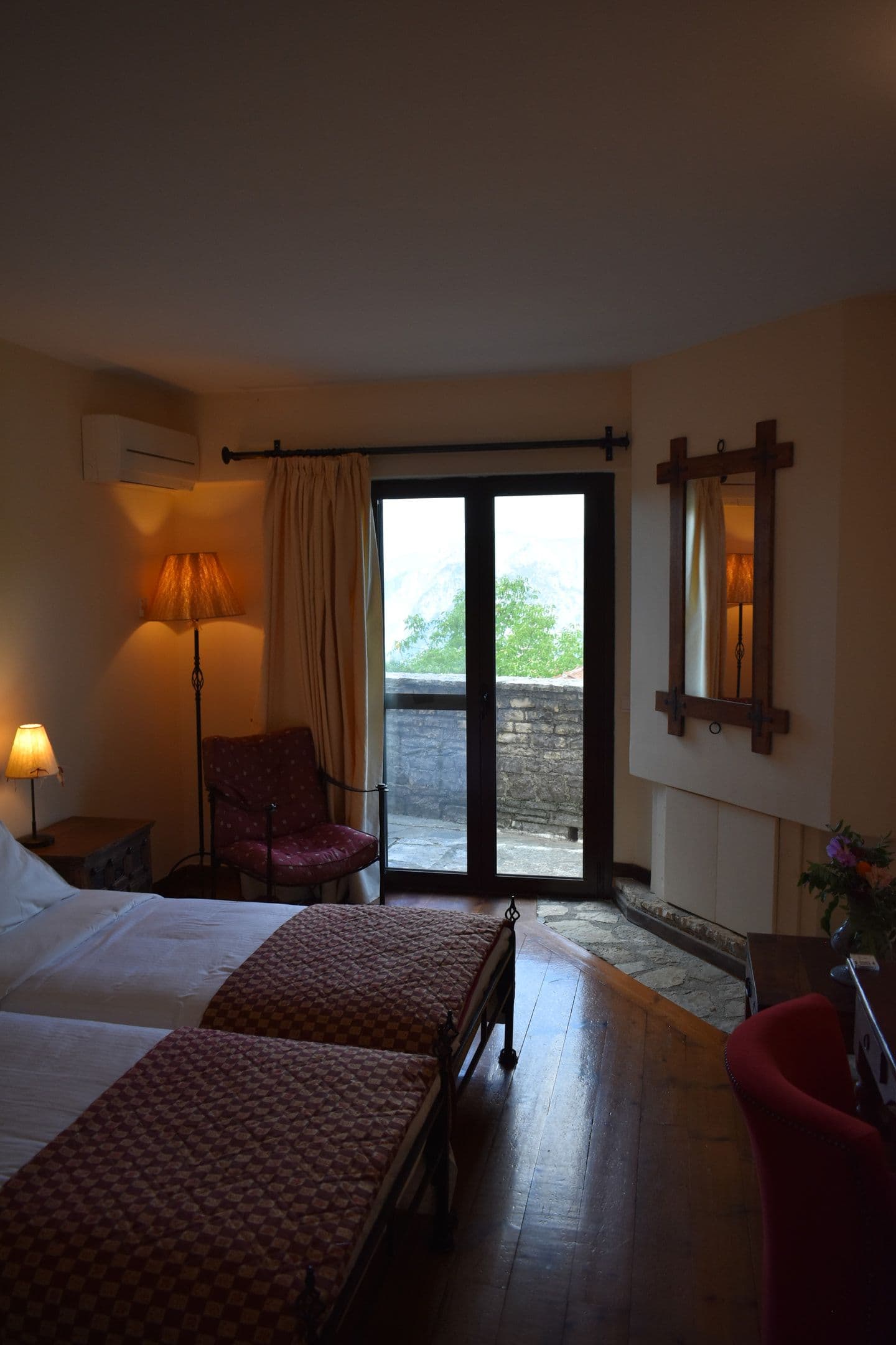 room-types-LANASSA-DBLR-0.jpg