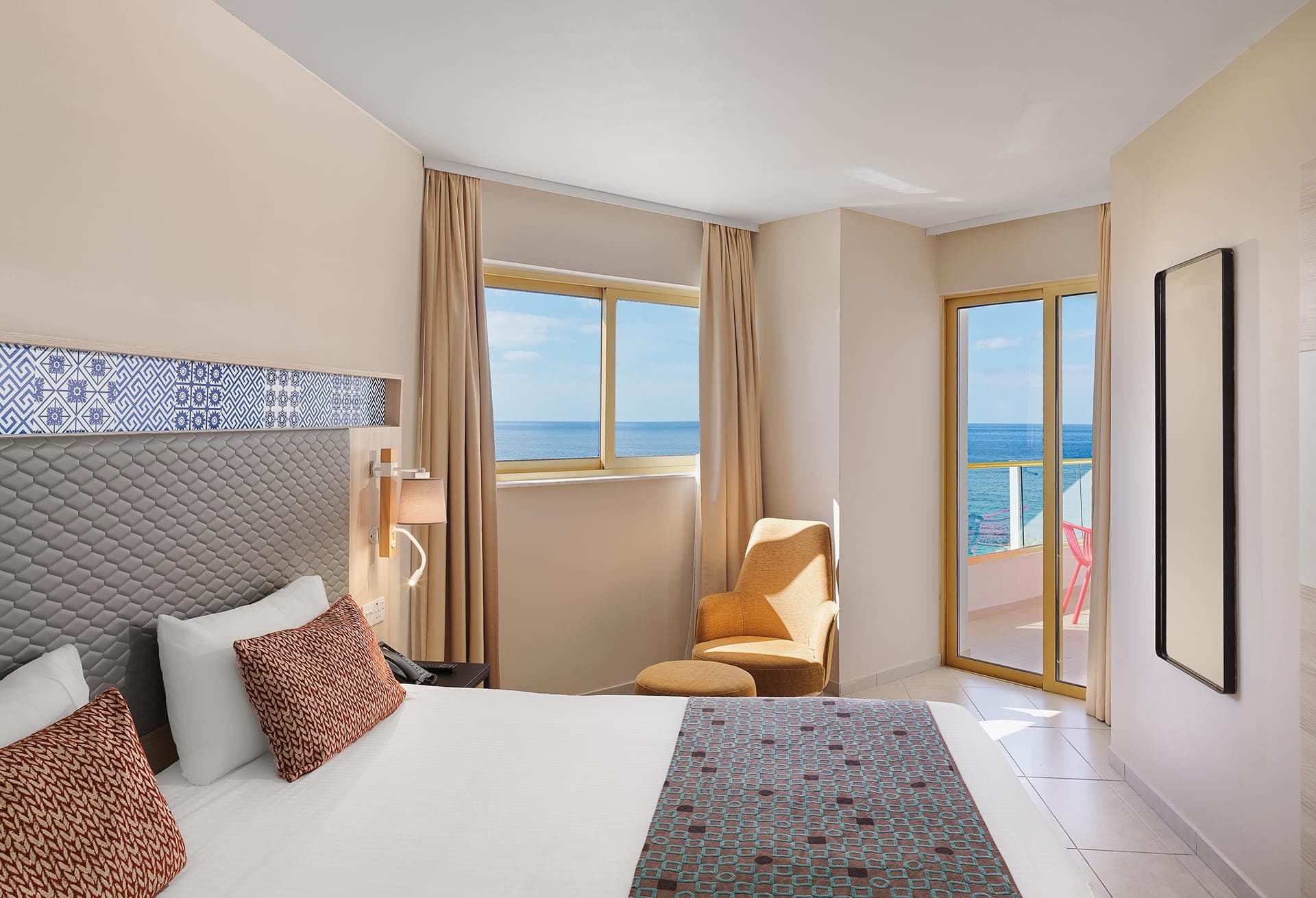 room-types-LAURA-EXSUSV-0.jpg