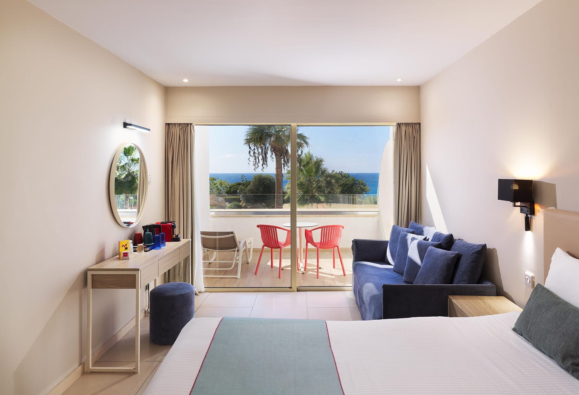 room-types-LAURA-JSUITE-0.jpg