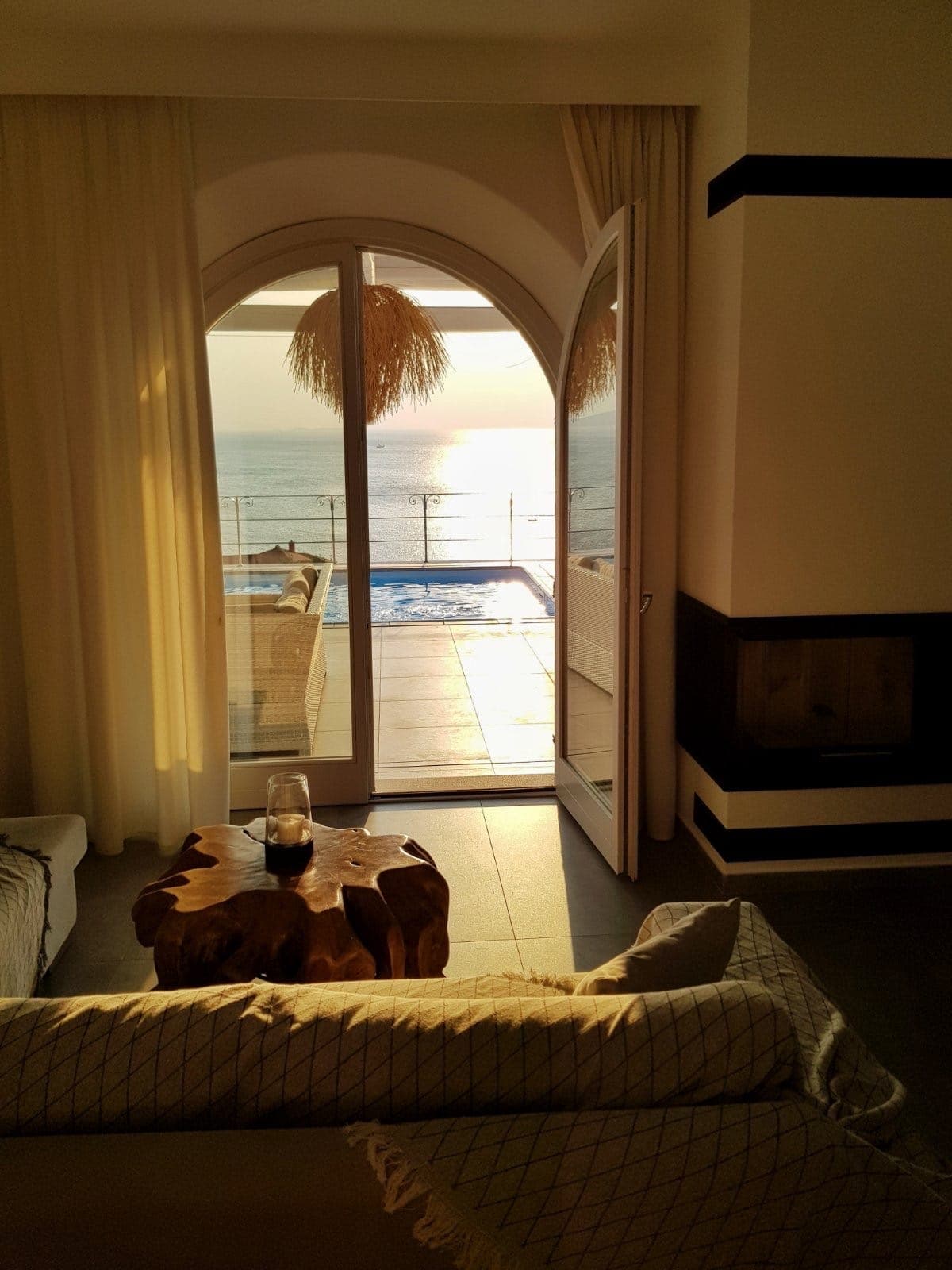 room-types-LAVILLALUX-GRCHOR-0.jpg