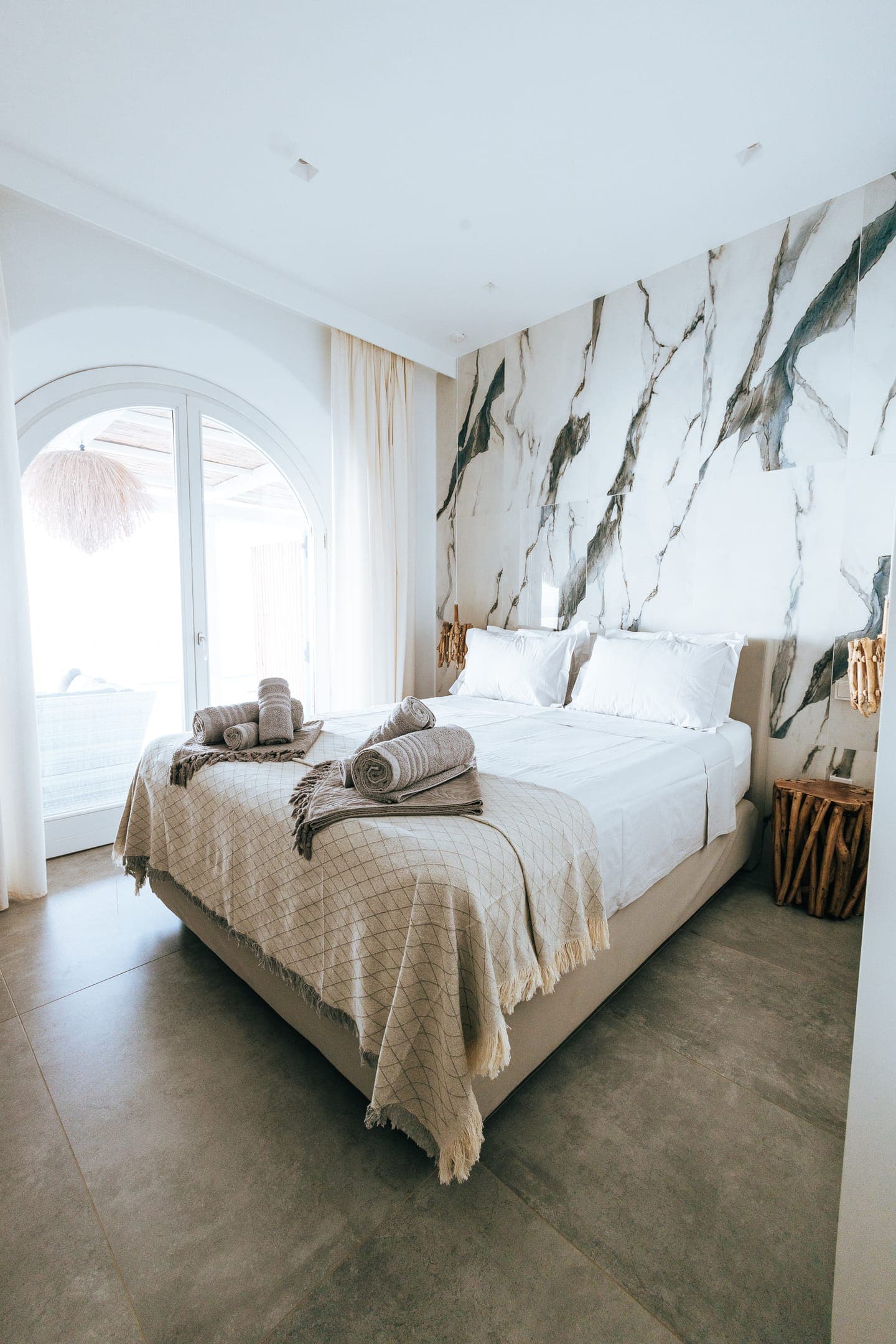 room-types-LAVILLALUX-VILLA-0.jpg