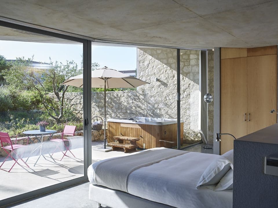 room-types-LEIVATHO-SUI-0.jpg