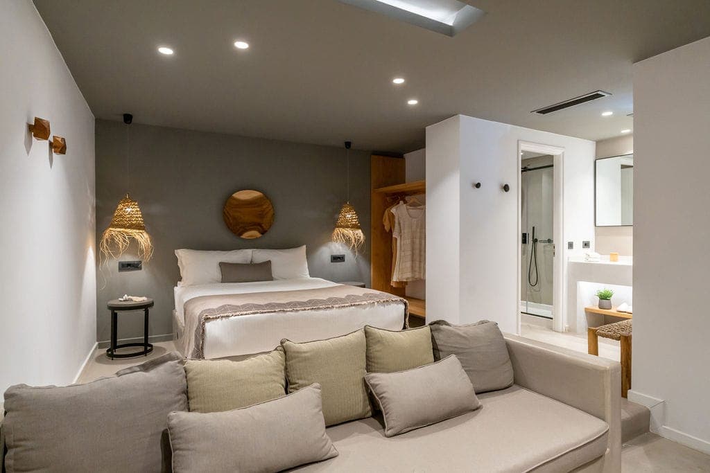 room-types-LEMONSUITE-R1-0.jpg