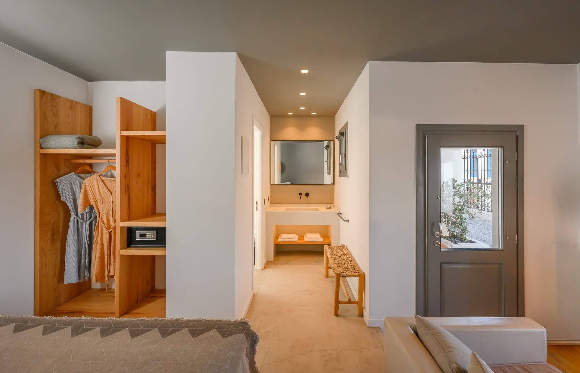 room-types-LEMONSUITE-R3-0.jpg