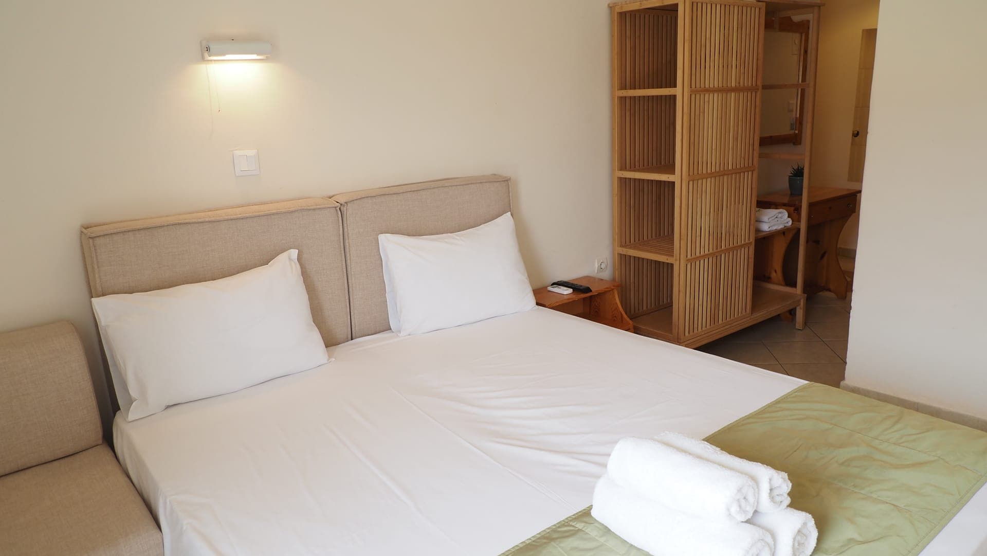 room-types-LEONAPARTS-STUDIO-0.jpg