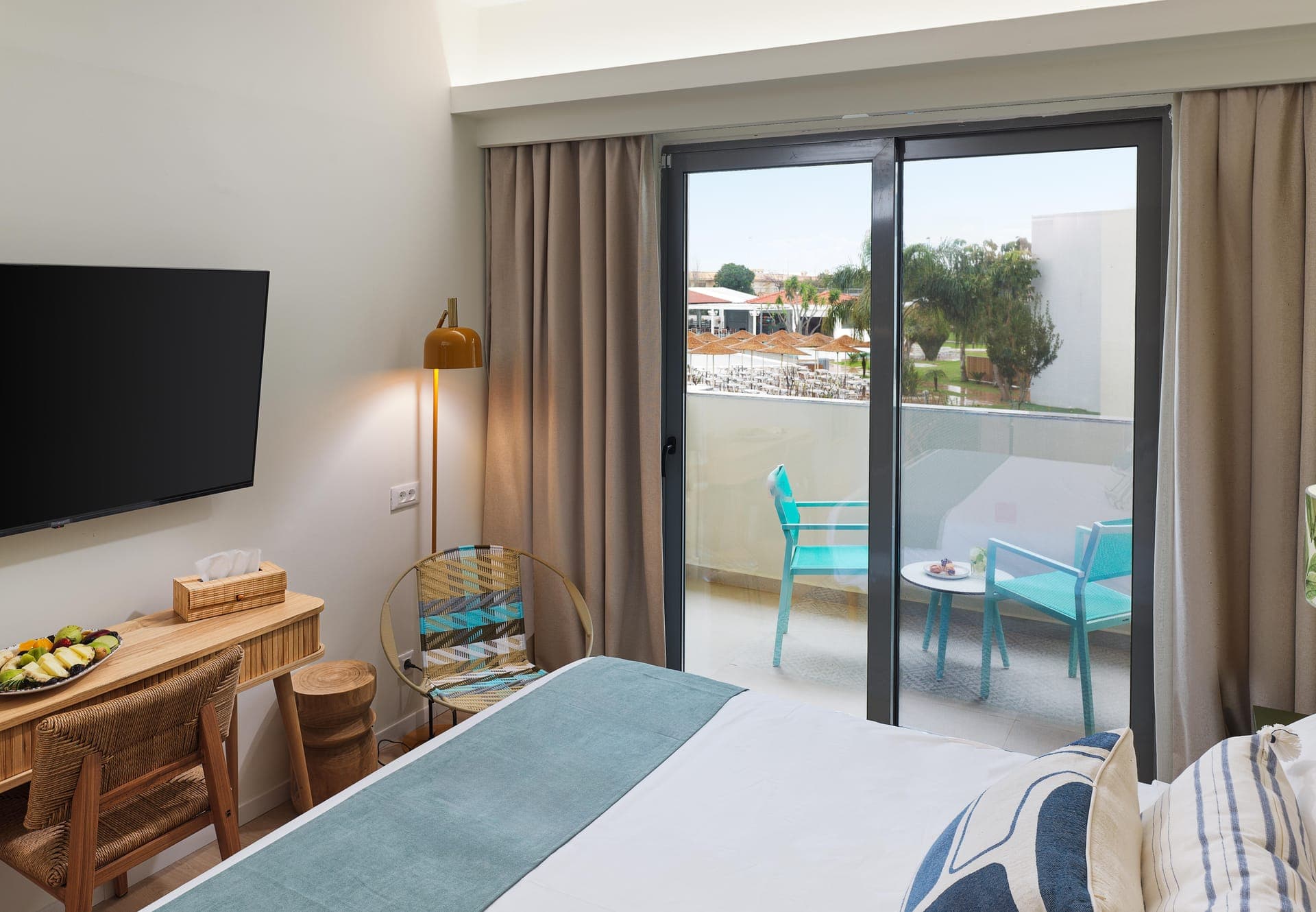 room-types-LEONARDOKO-DLXPV-0.jpg
