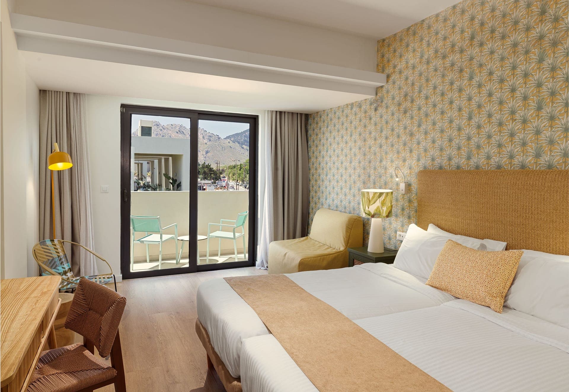 room-types-LEONARDOKO-PREMGV-0.jpg