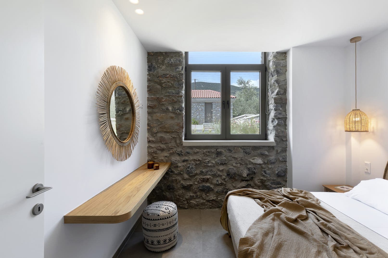 room-types-LICHNOSLS-MAIS1-0.jpg