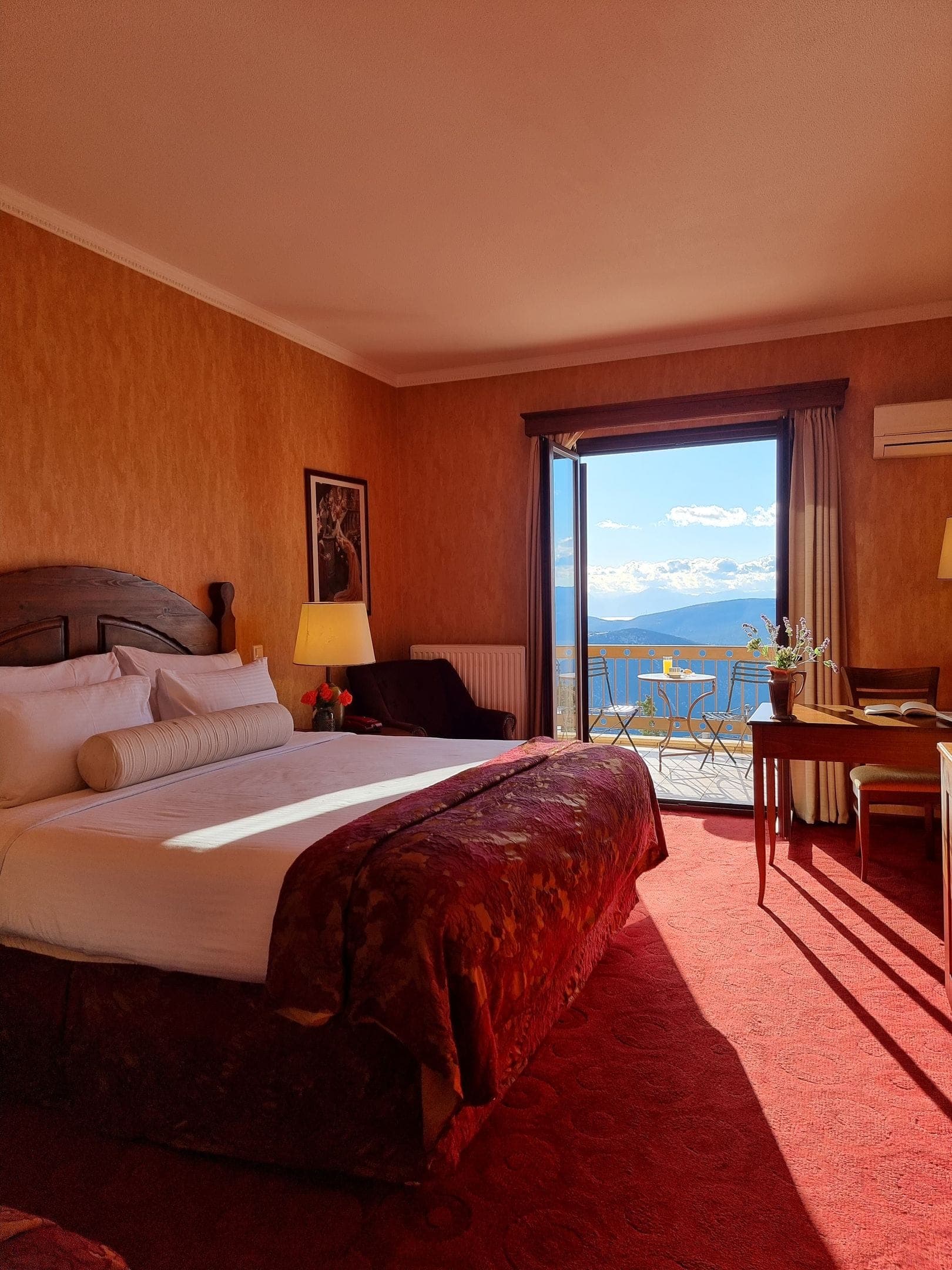 room-types-LIKORIAHTL-DELUXE-0.jpg