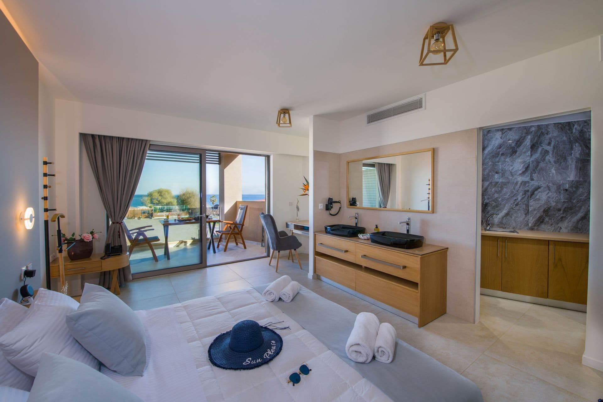 room-types-LILIUMLUX-ESSV-0.jpg
