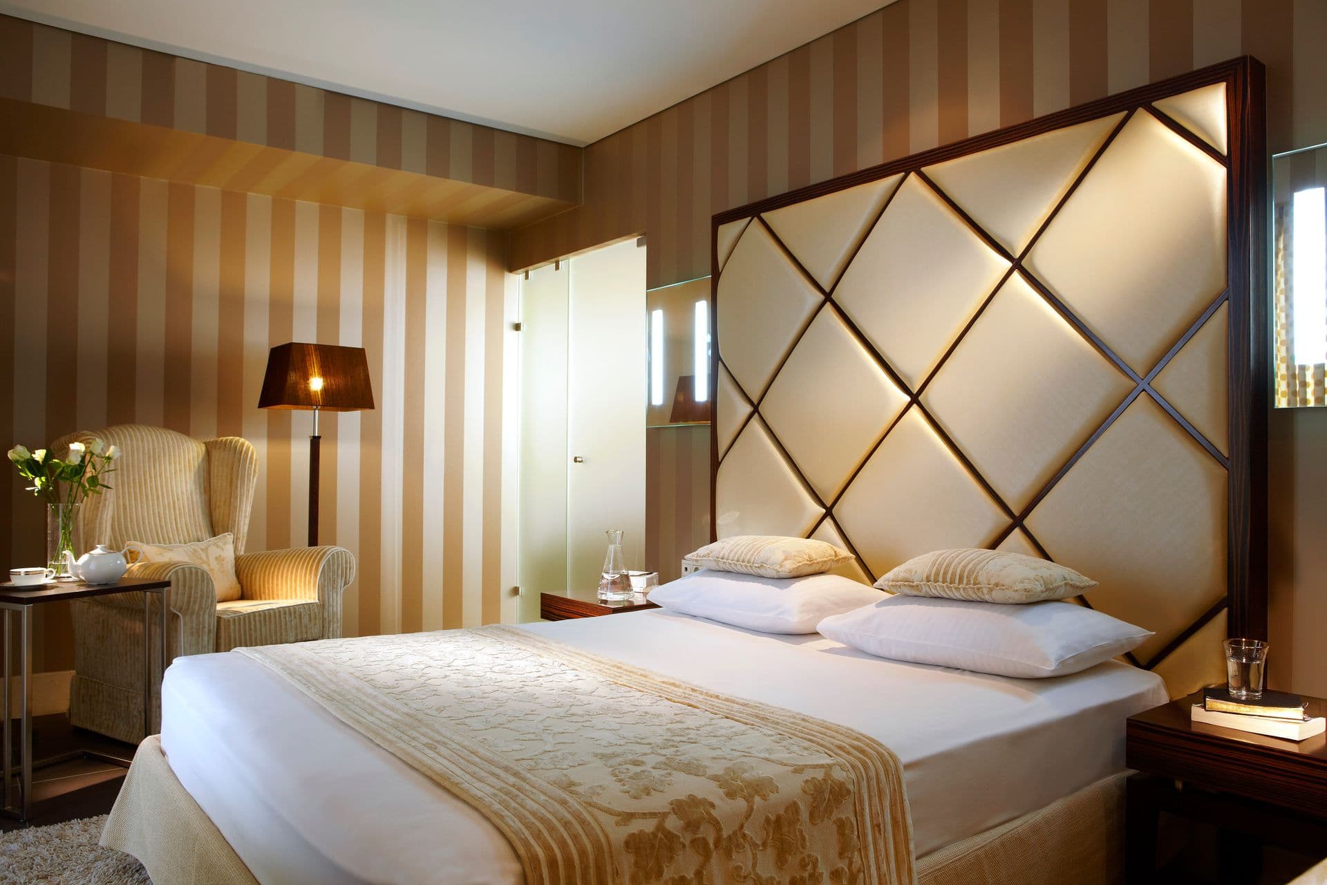 room-types-LIMNEON-SUPER-0.jpg