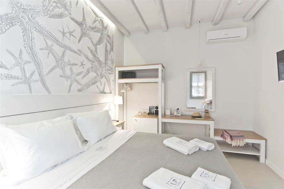 room-types-LINCOMFSUI-STDBL-0.jpg