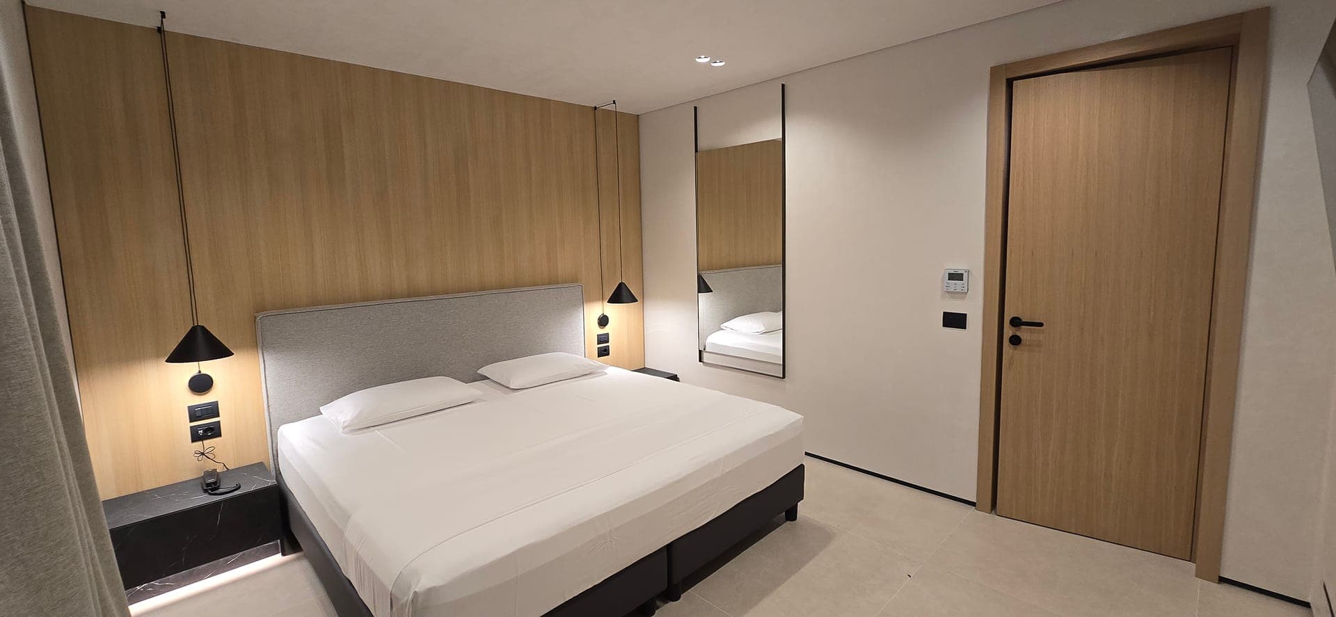 room-types-LIONGATE-KINGSU-0.jpg