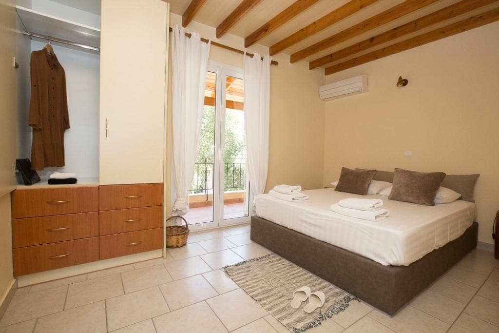room-types-LIOSTASIR-MAISON-0.jpg