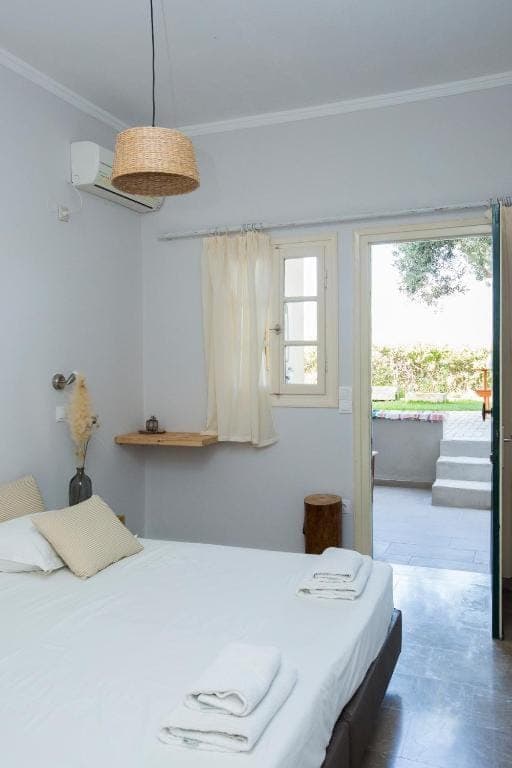 room-types-LIOSTASIR-STUDIO-0.jpg