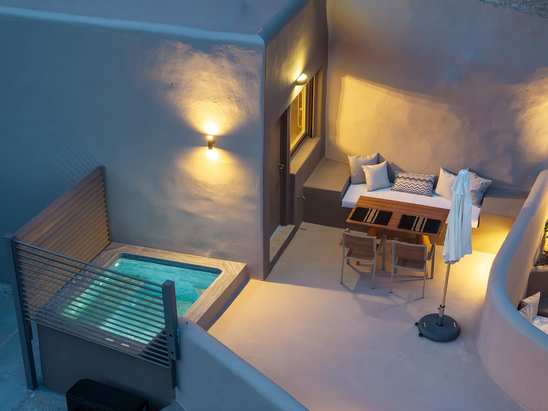 room-types-LITHEOS-SUITE-0.jpg