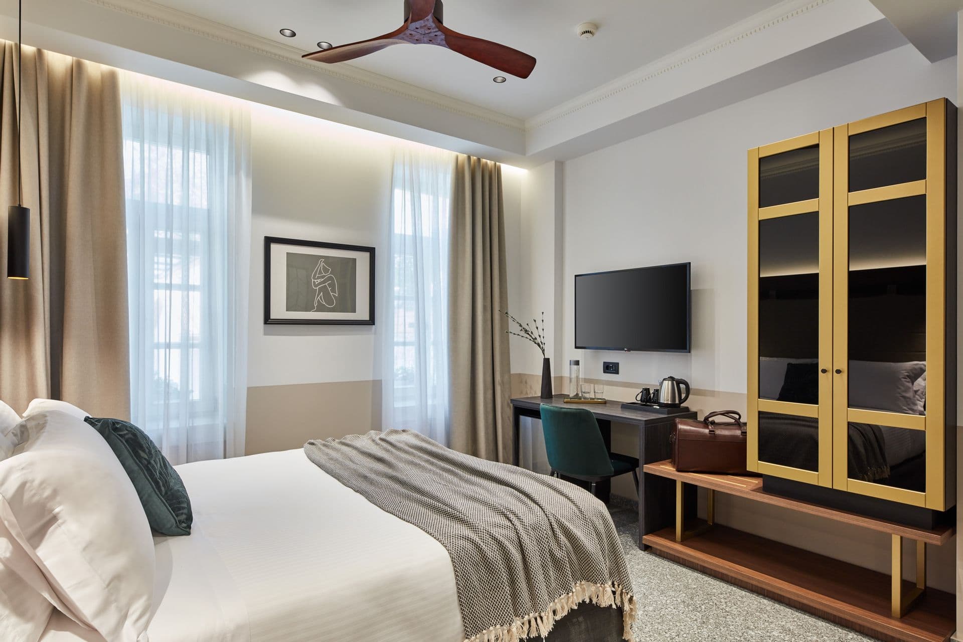 room-types-LITHIA-STD-0.jpg
