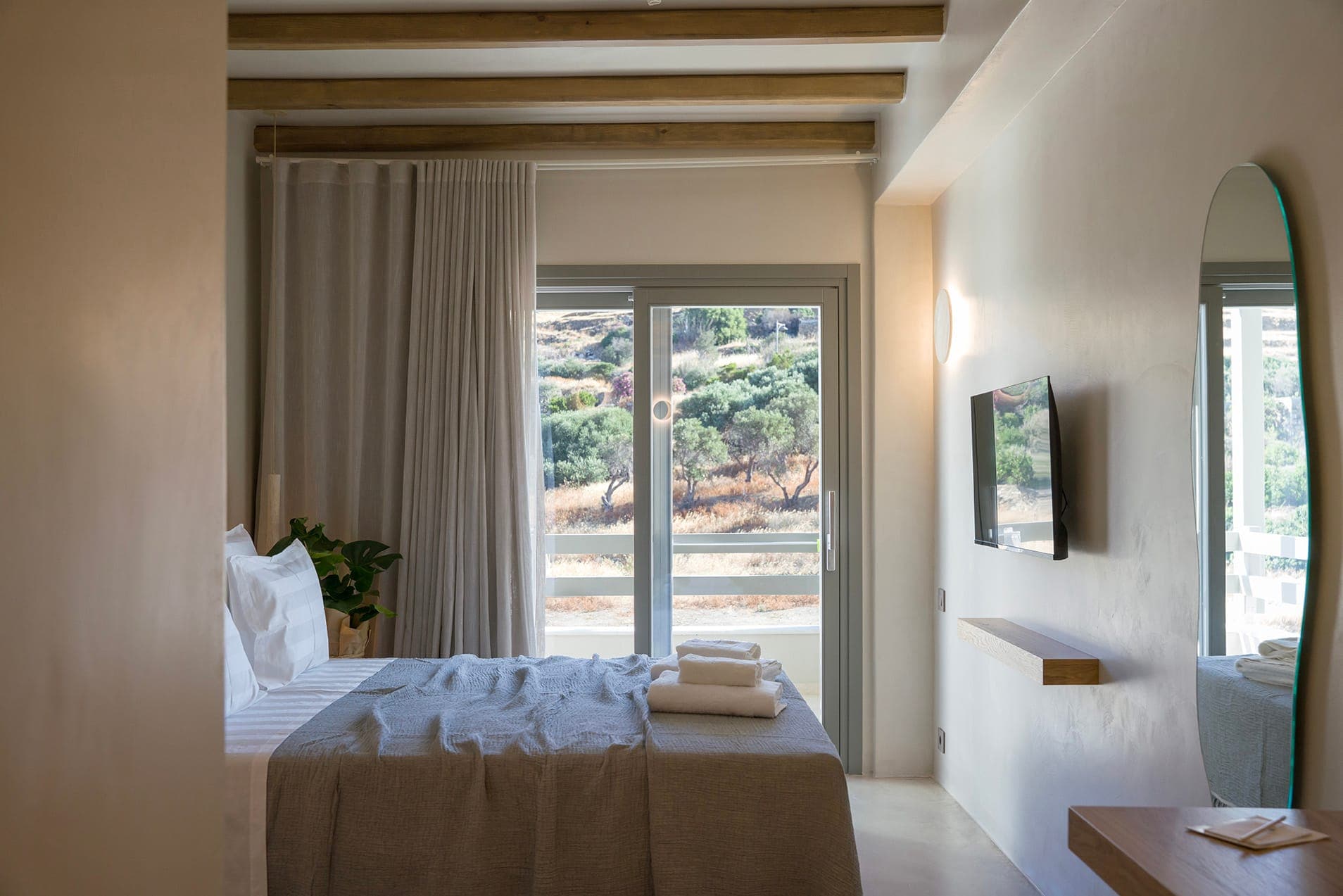 room-types-LITHOSLS-LDS-0.jpg