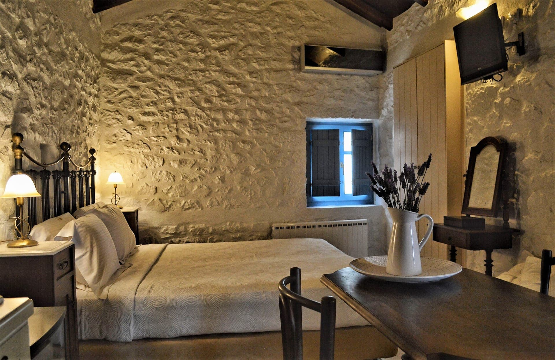 room-types-LITHOSSTON-ILIAB-0.jpg