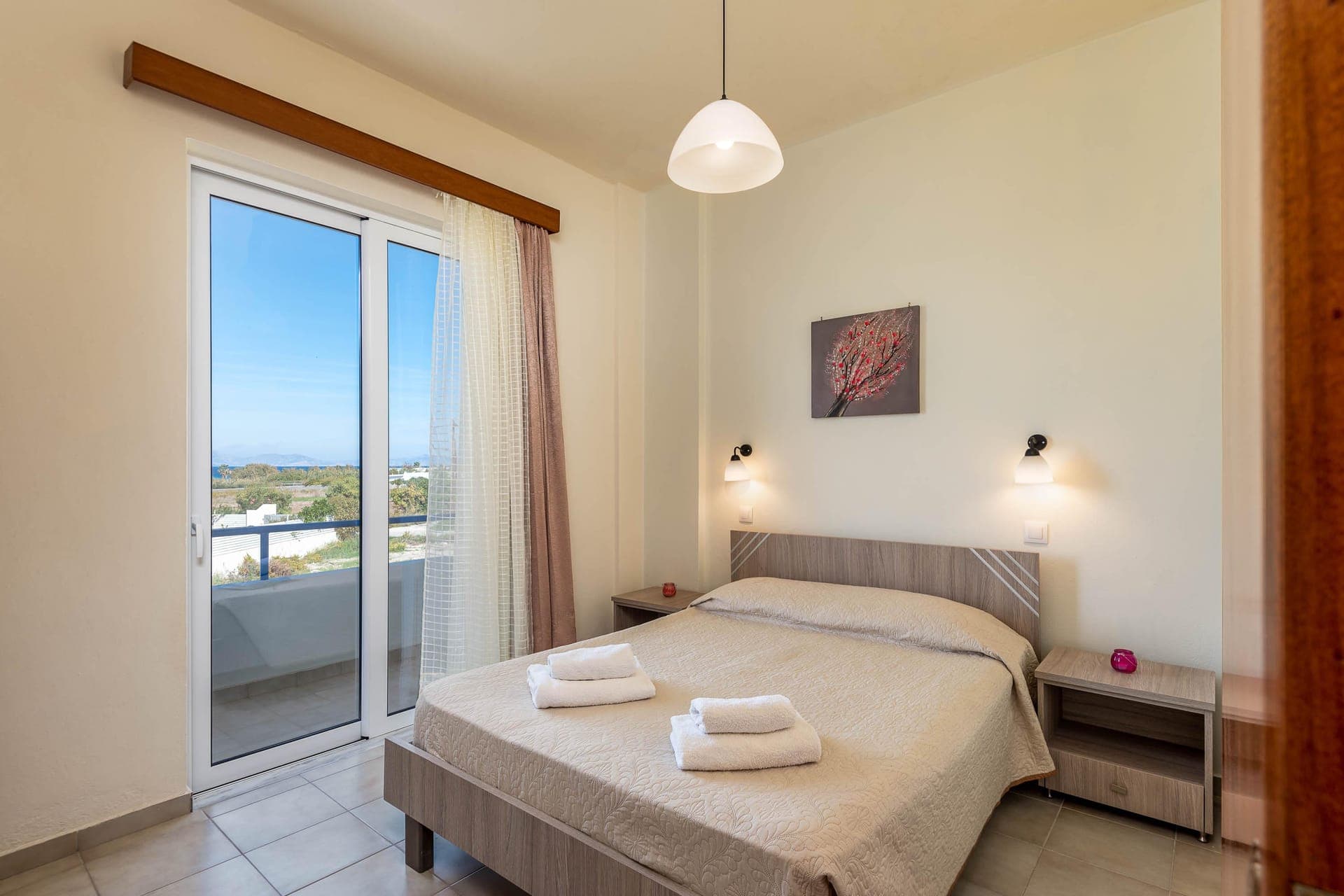room-types-LITSASSTD-2BAPAR-0.jpg