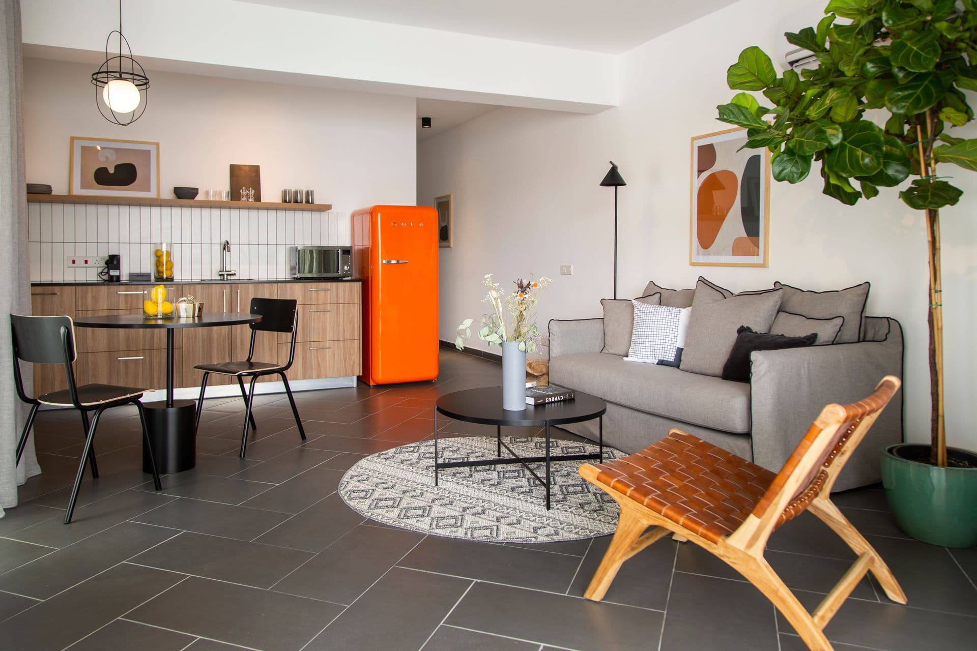room-types-LIVCOLLECT-1BED-0.jpg