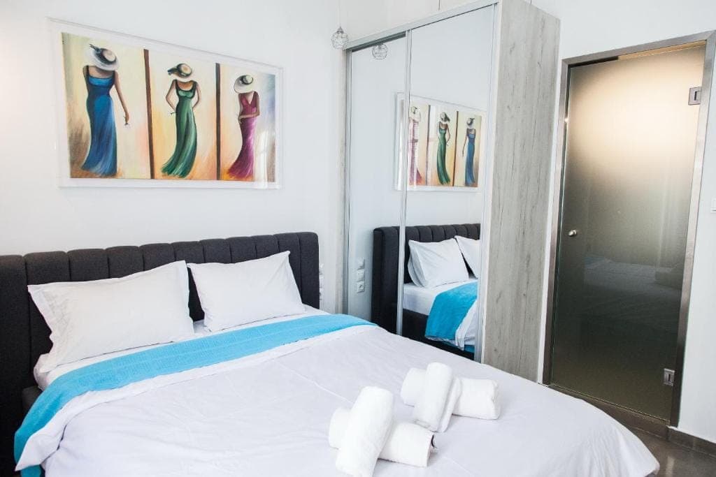 room-types-LIVETRAVEL-DOMC-0.jpg