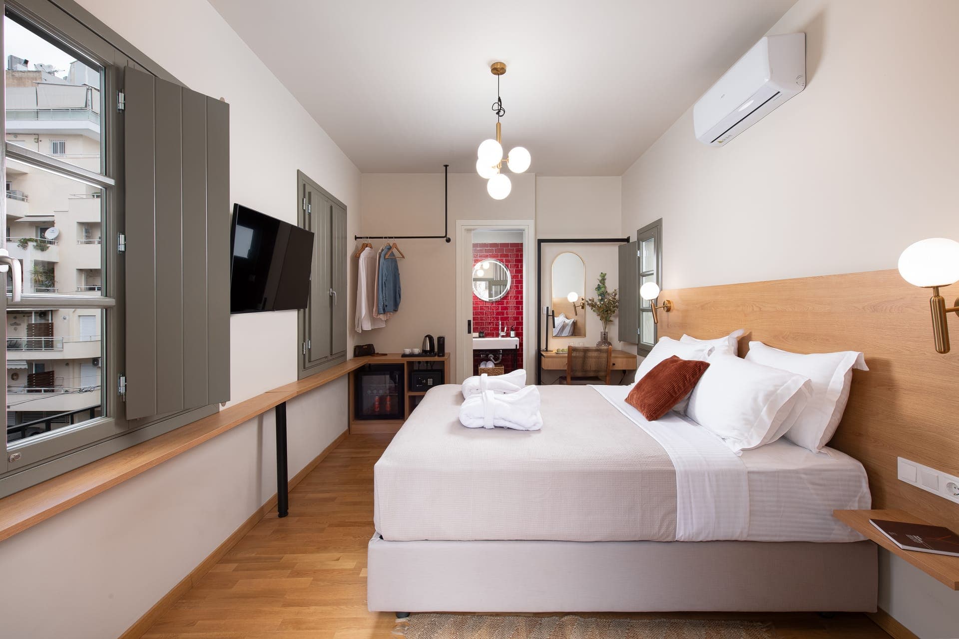 room-types-LIVINGACR-PREMIU-0.jpg